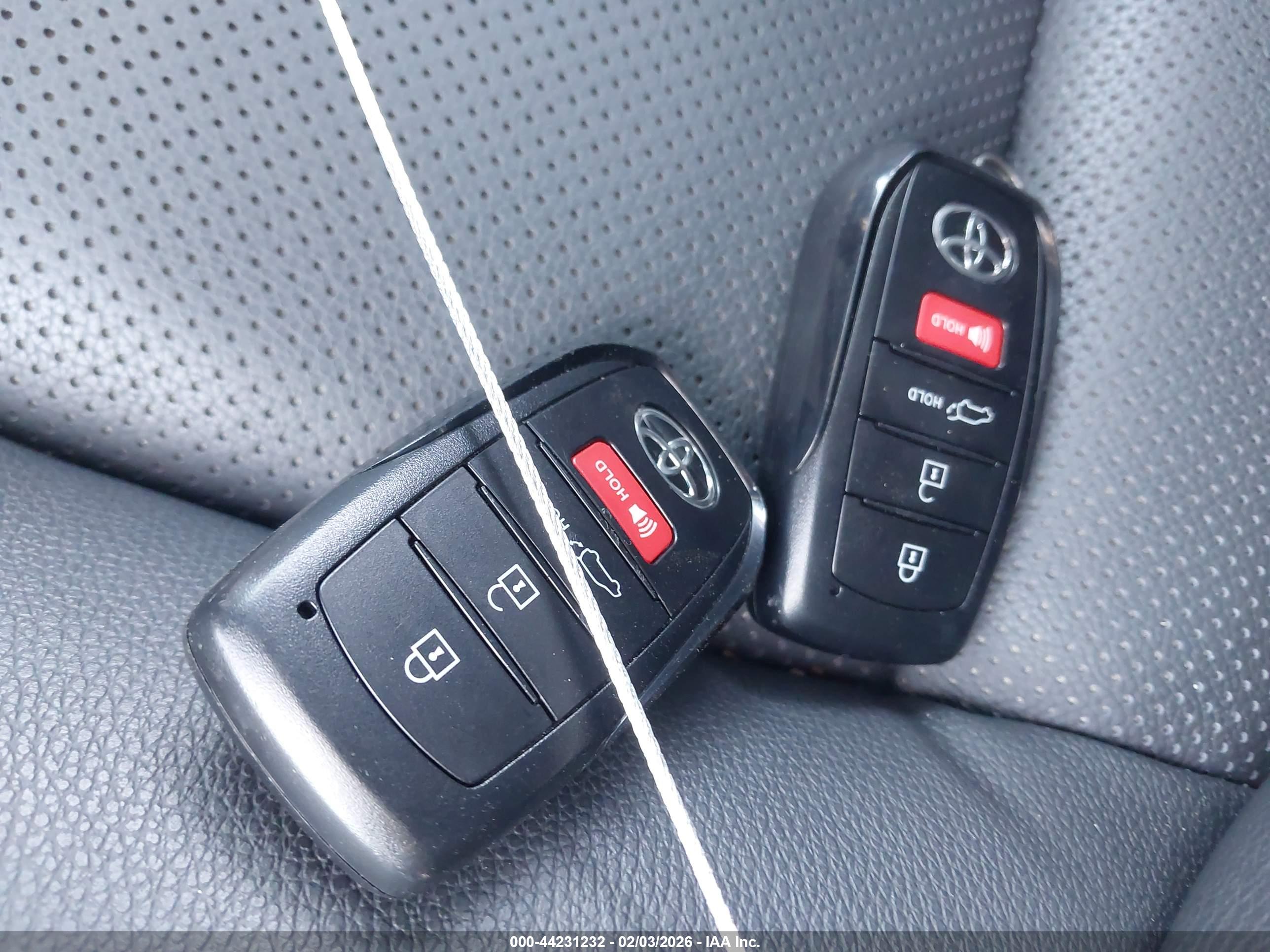 TOYOTA GRAND image 11