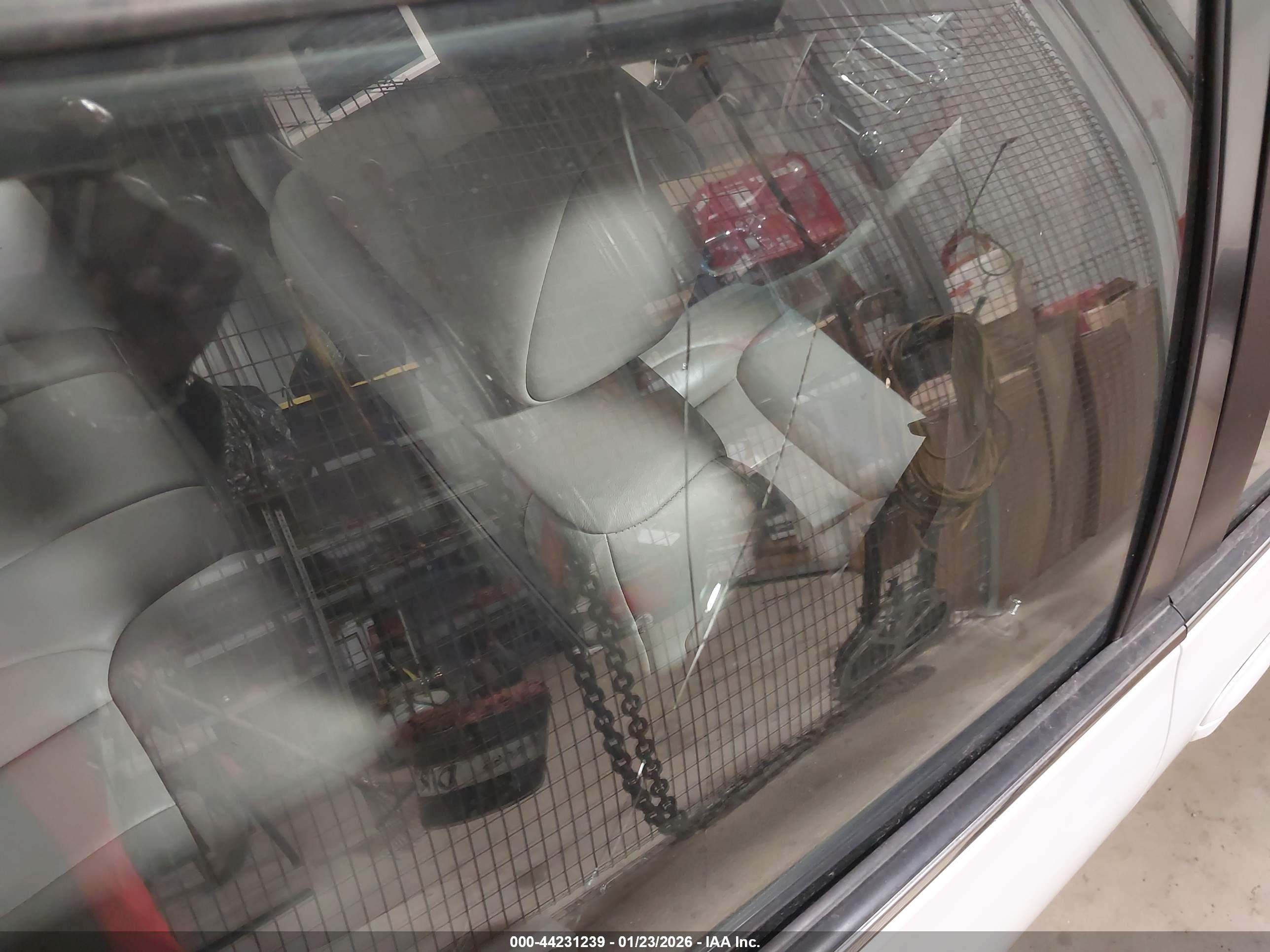 CADILLAC DTS image 6