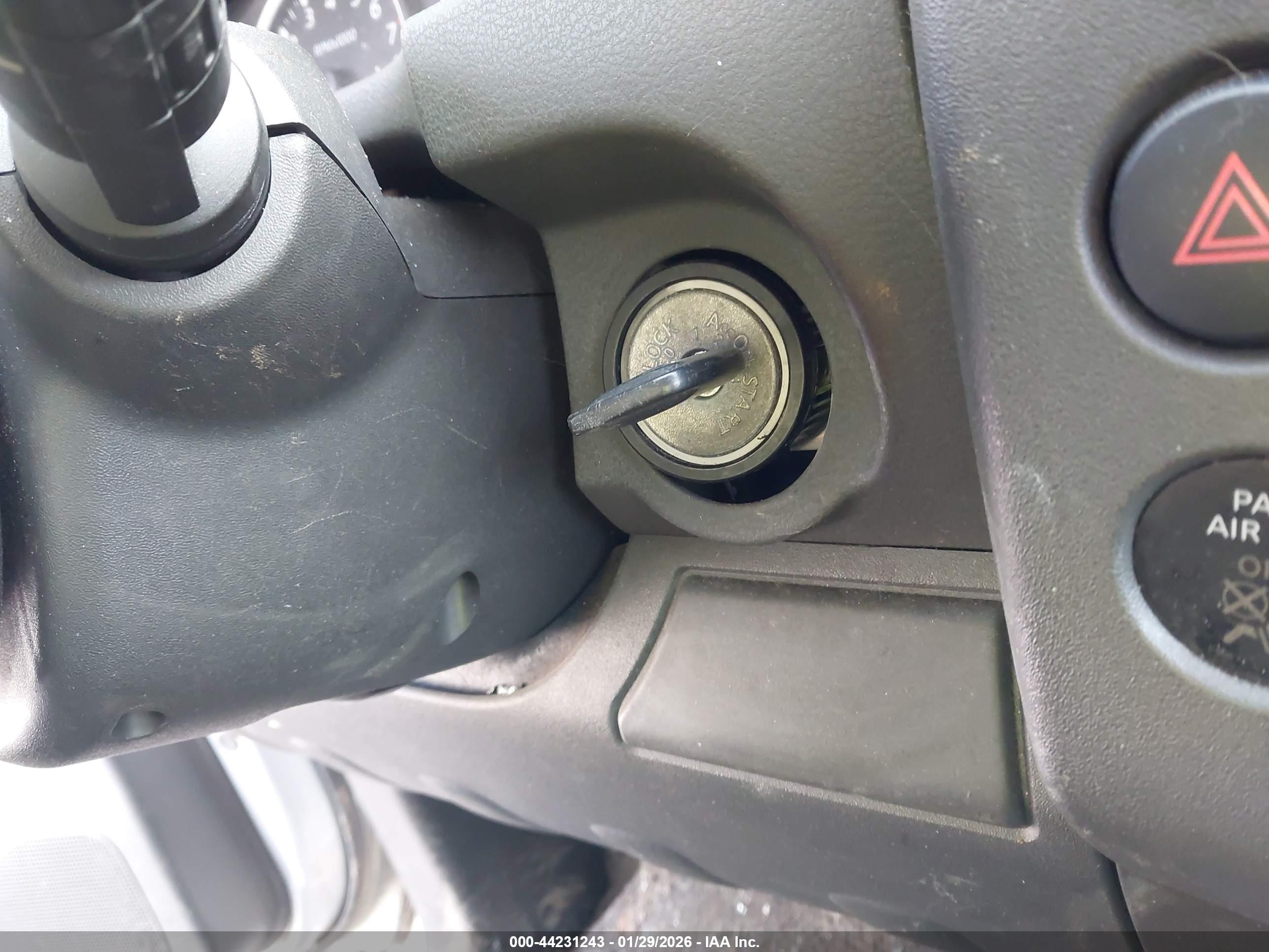 NISSAN PATHFINDER image 11