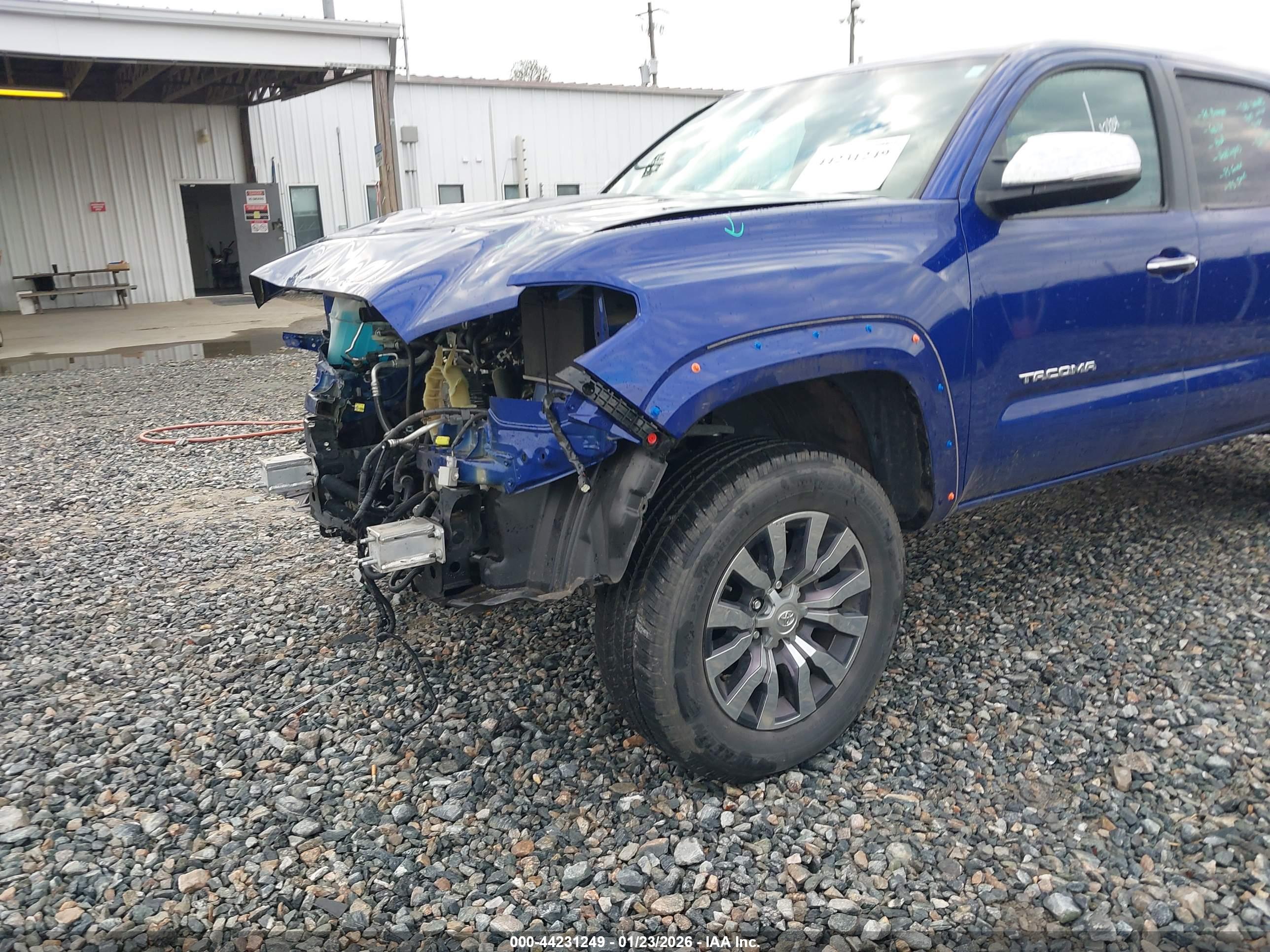 TOYOTA TACOMA image 6