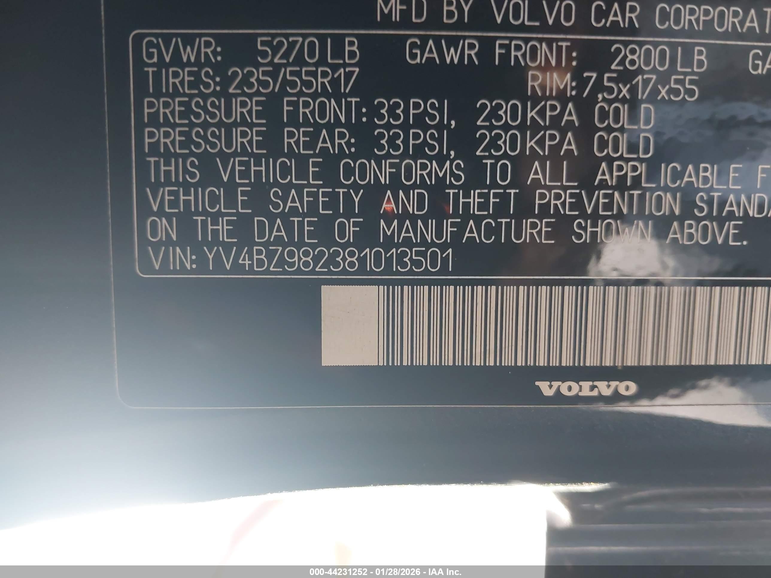 VOLVO XC70 image 9