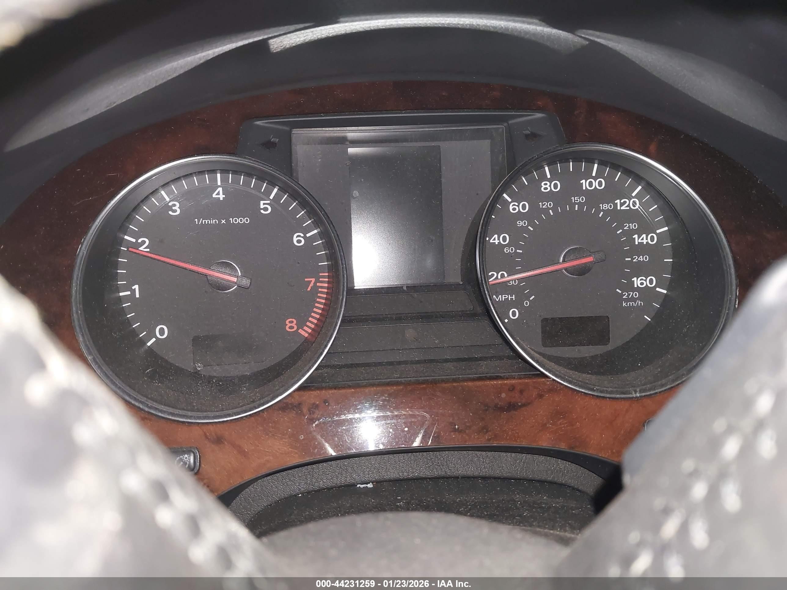 AUDI A8 image 7