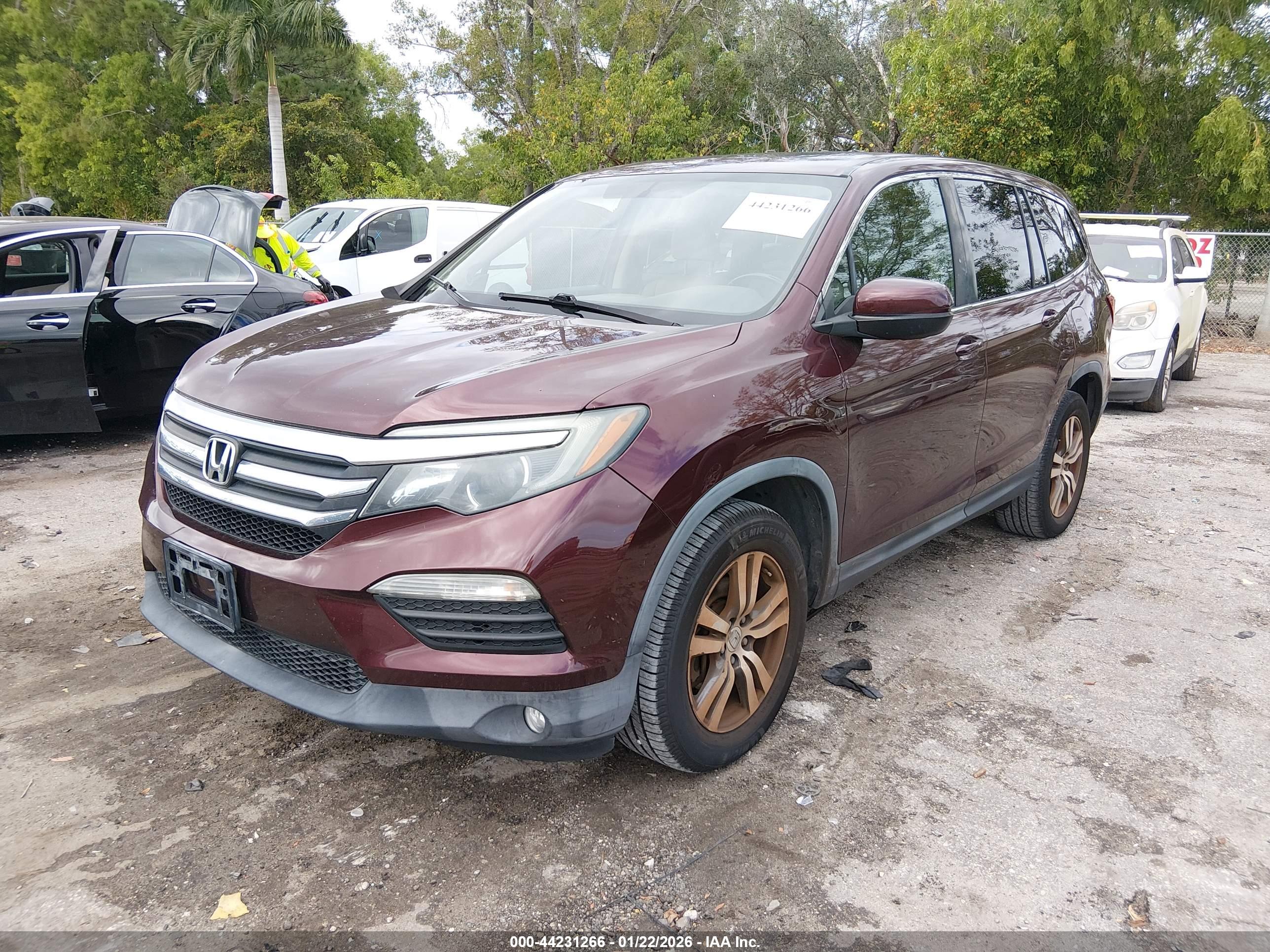 HONDA PILOT image 2