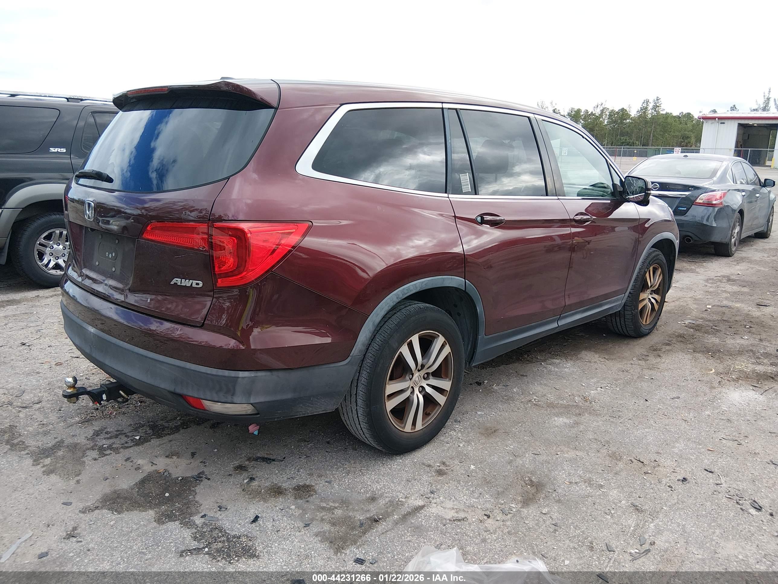 HONDA PILOT image 4