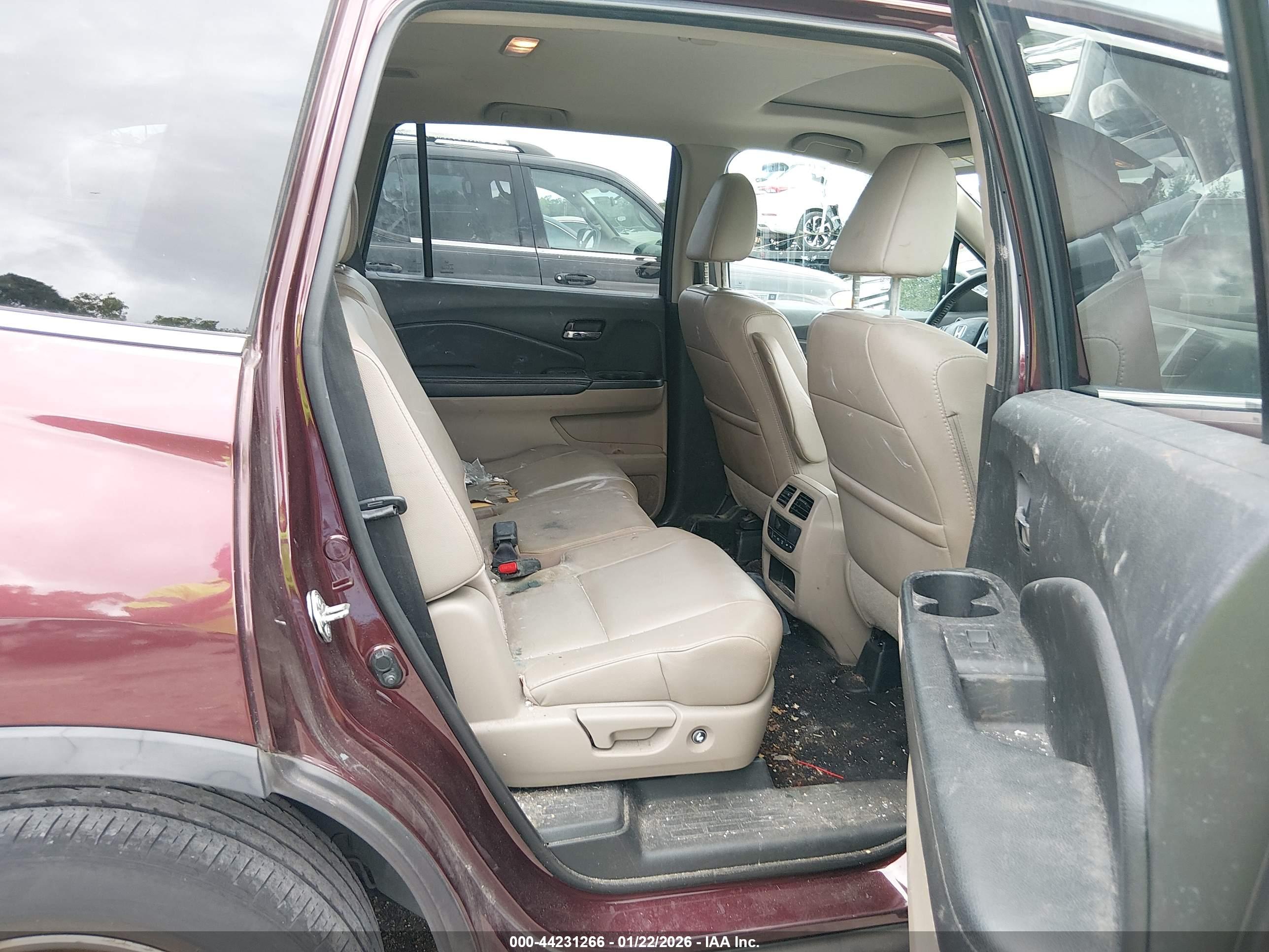 HONDA PILOT image 8