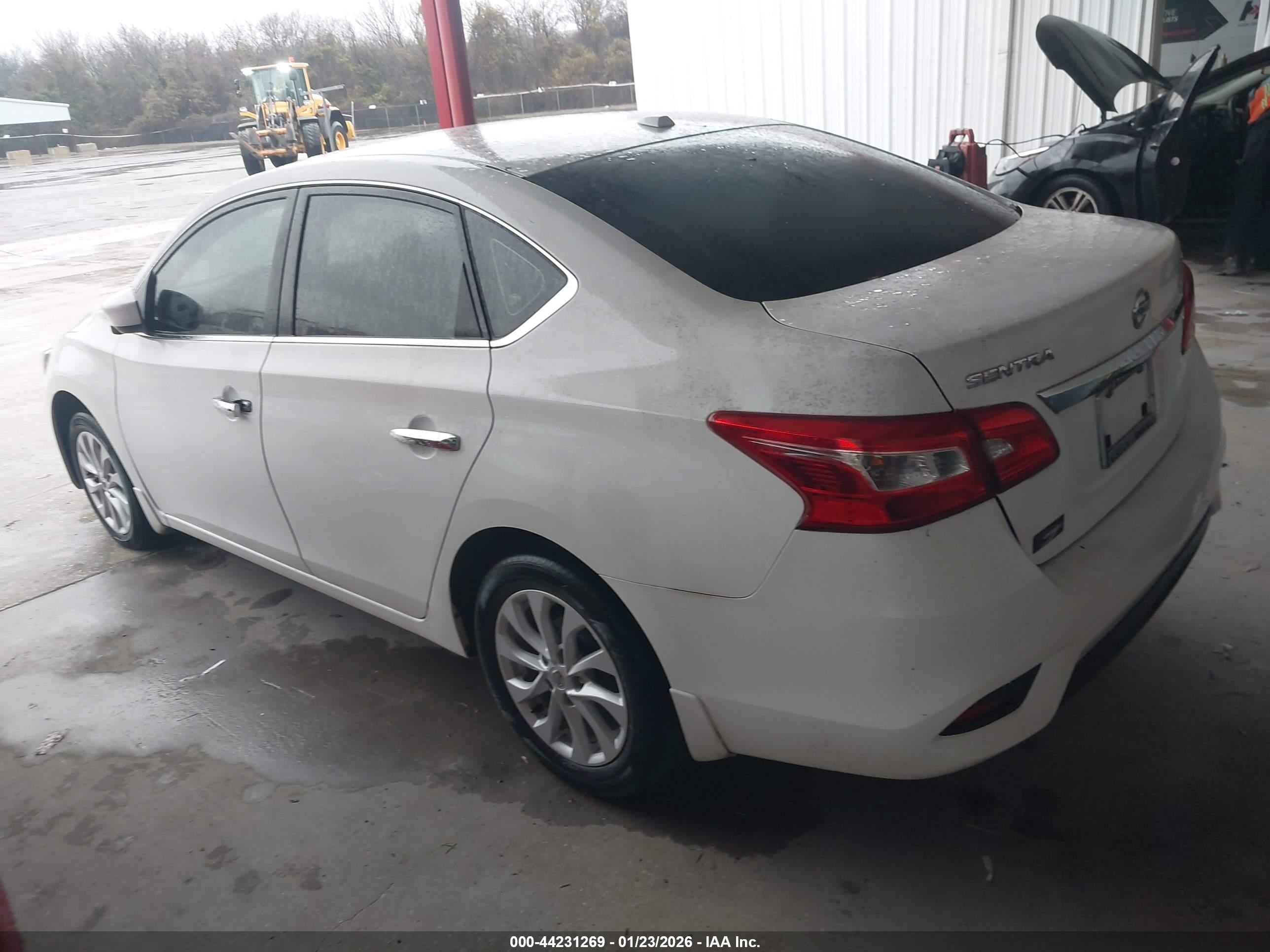 NISSAN SENTRA image 3