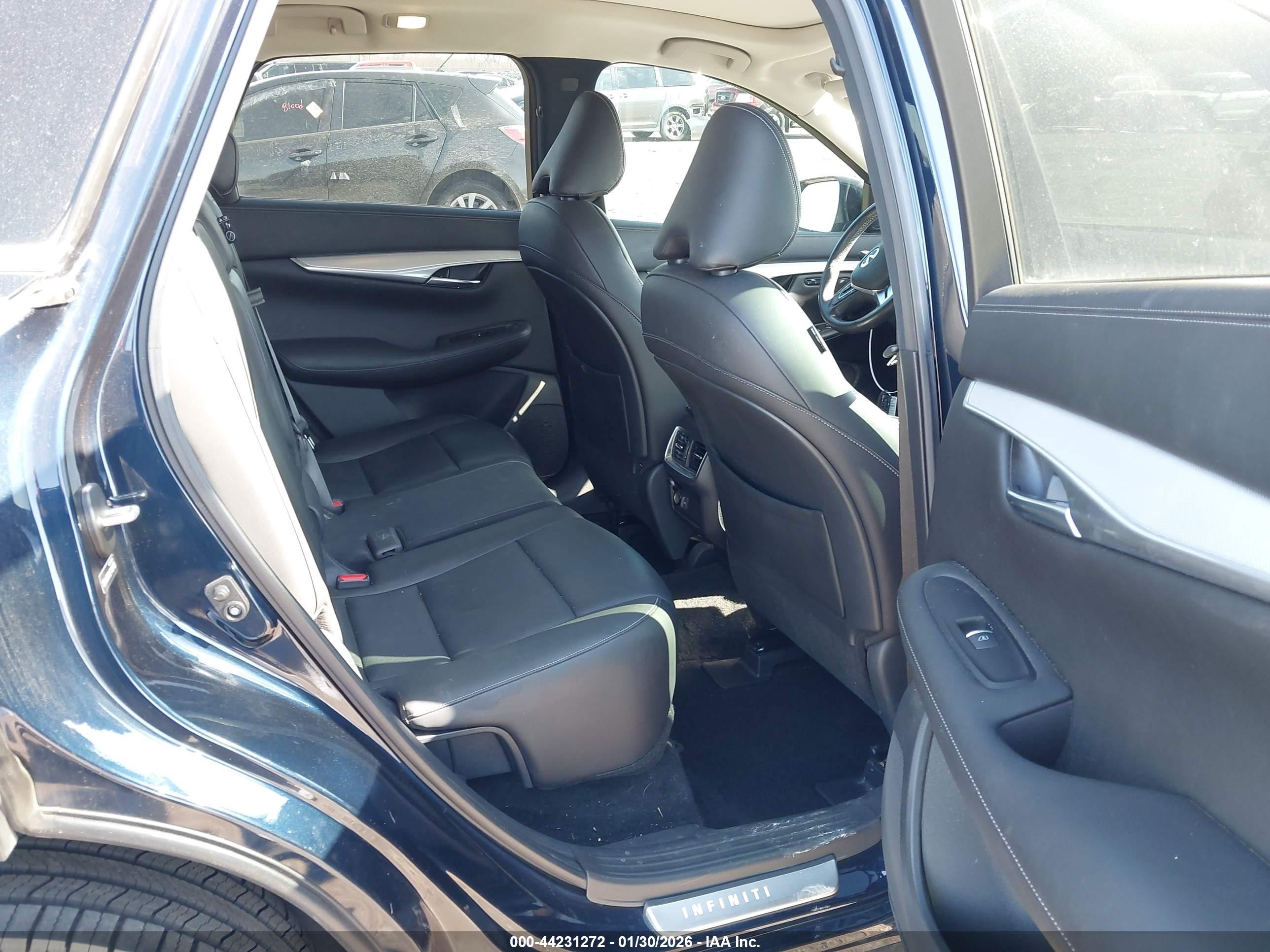 INFINITI QX50 image 8