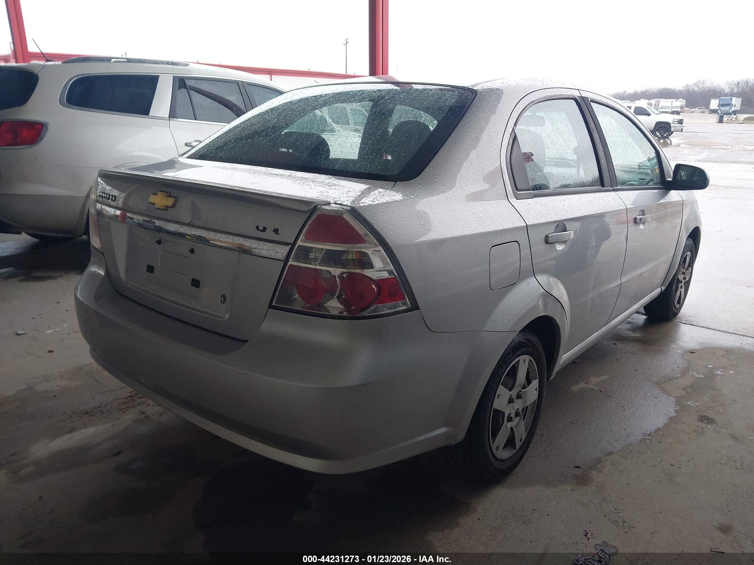 CHEVROLET AVEO image 4
