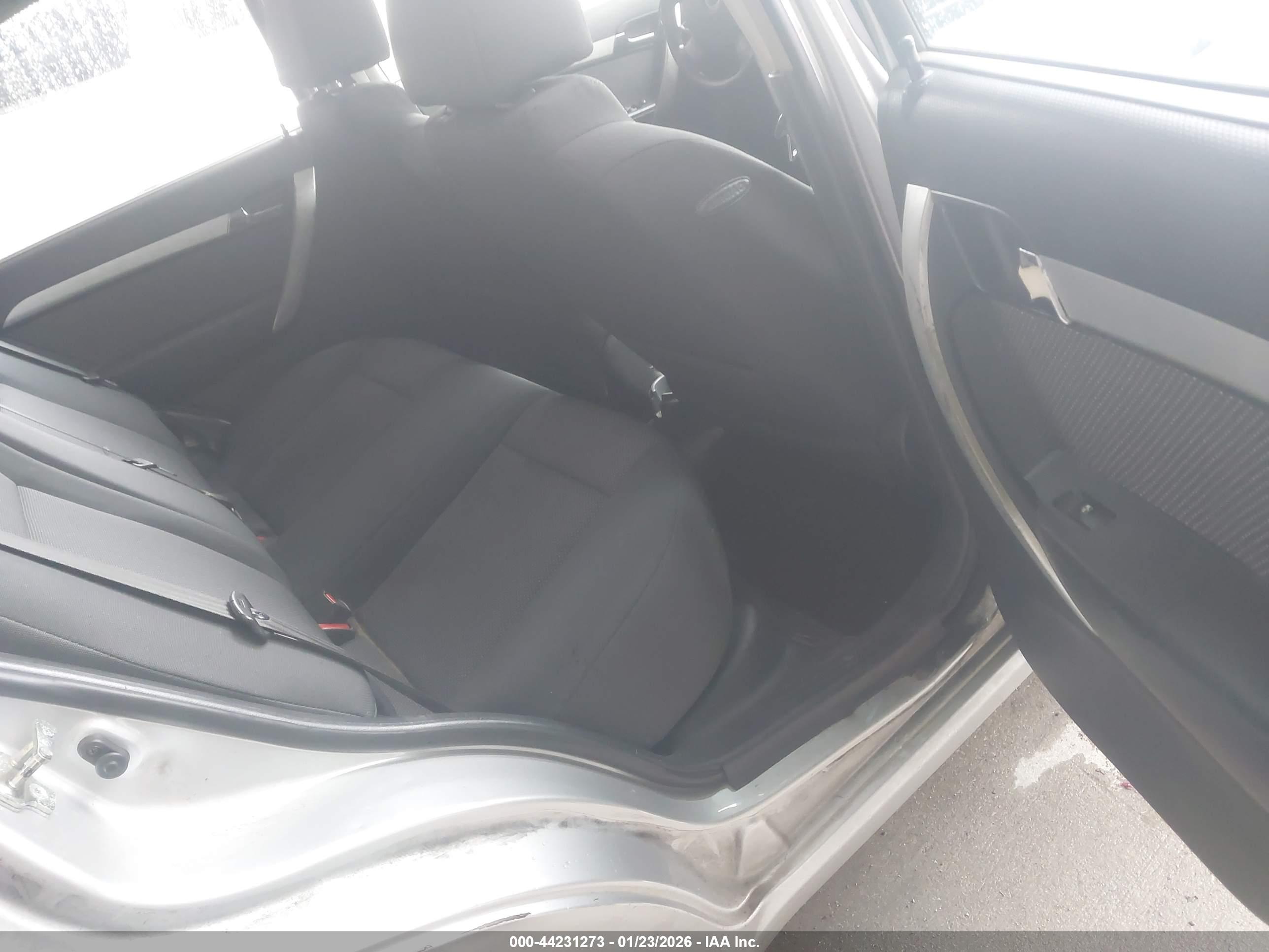 CHEVROLET AVEO image 8