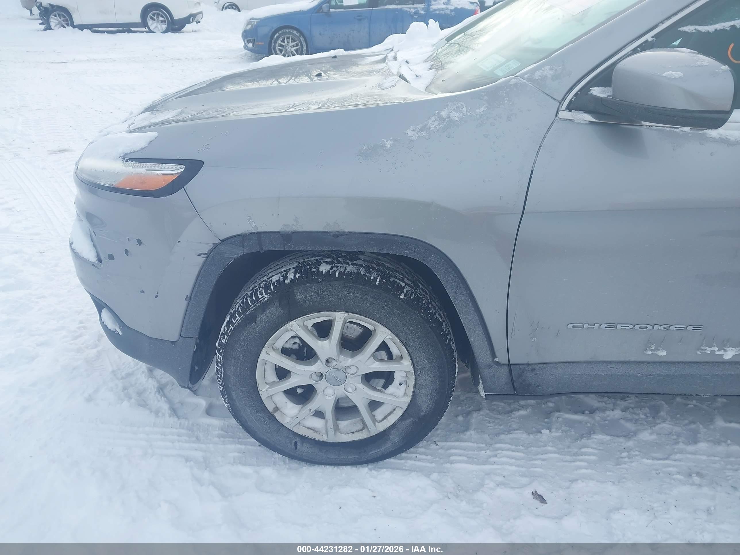 JEEP CHEROKEE image 6