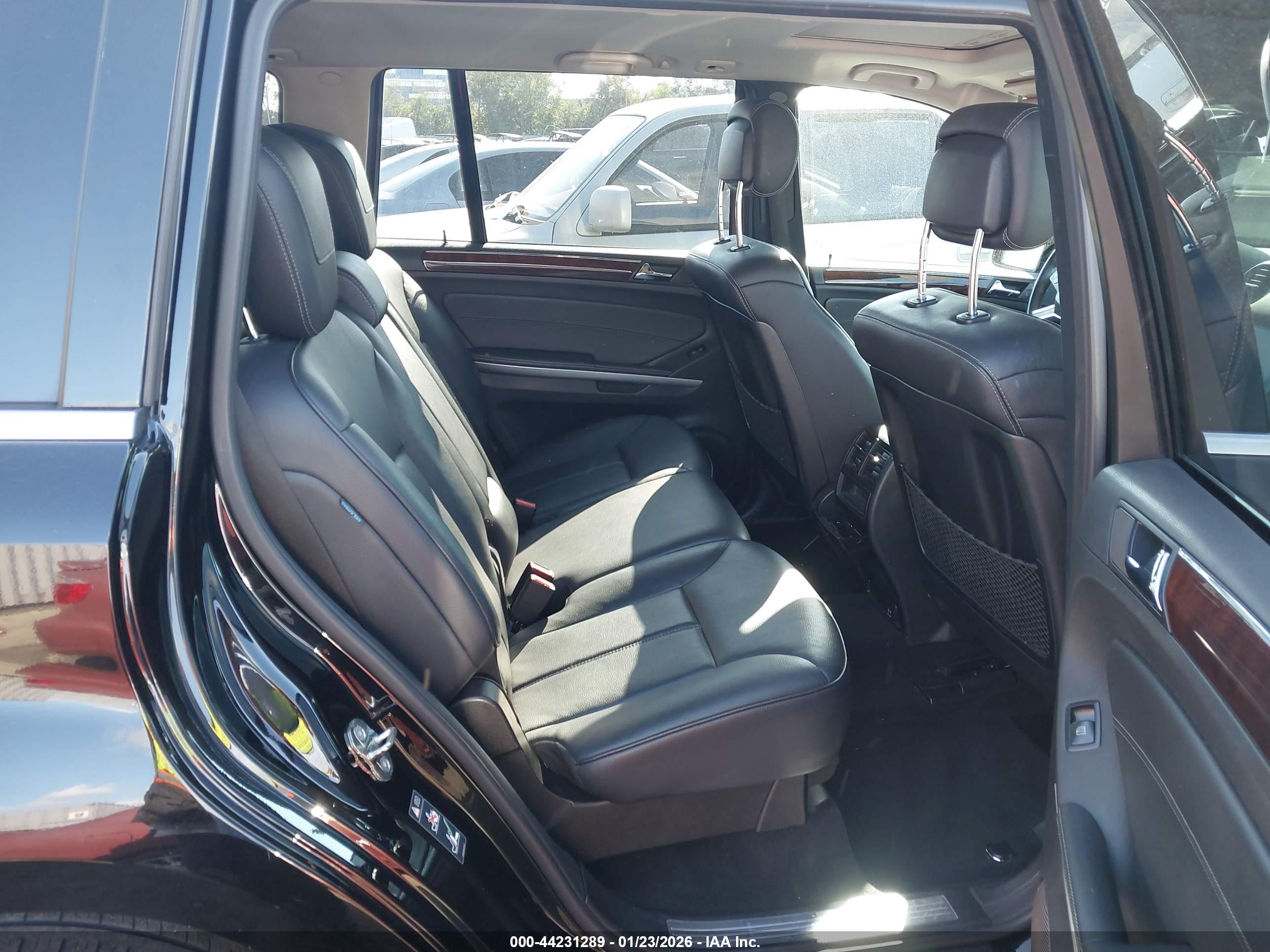 MERCEDES-BENZ GL image 8