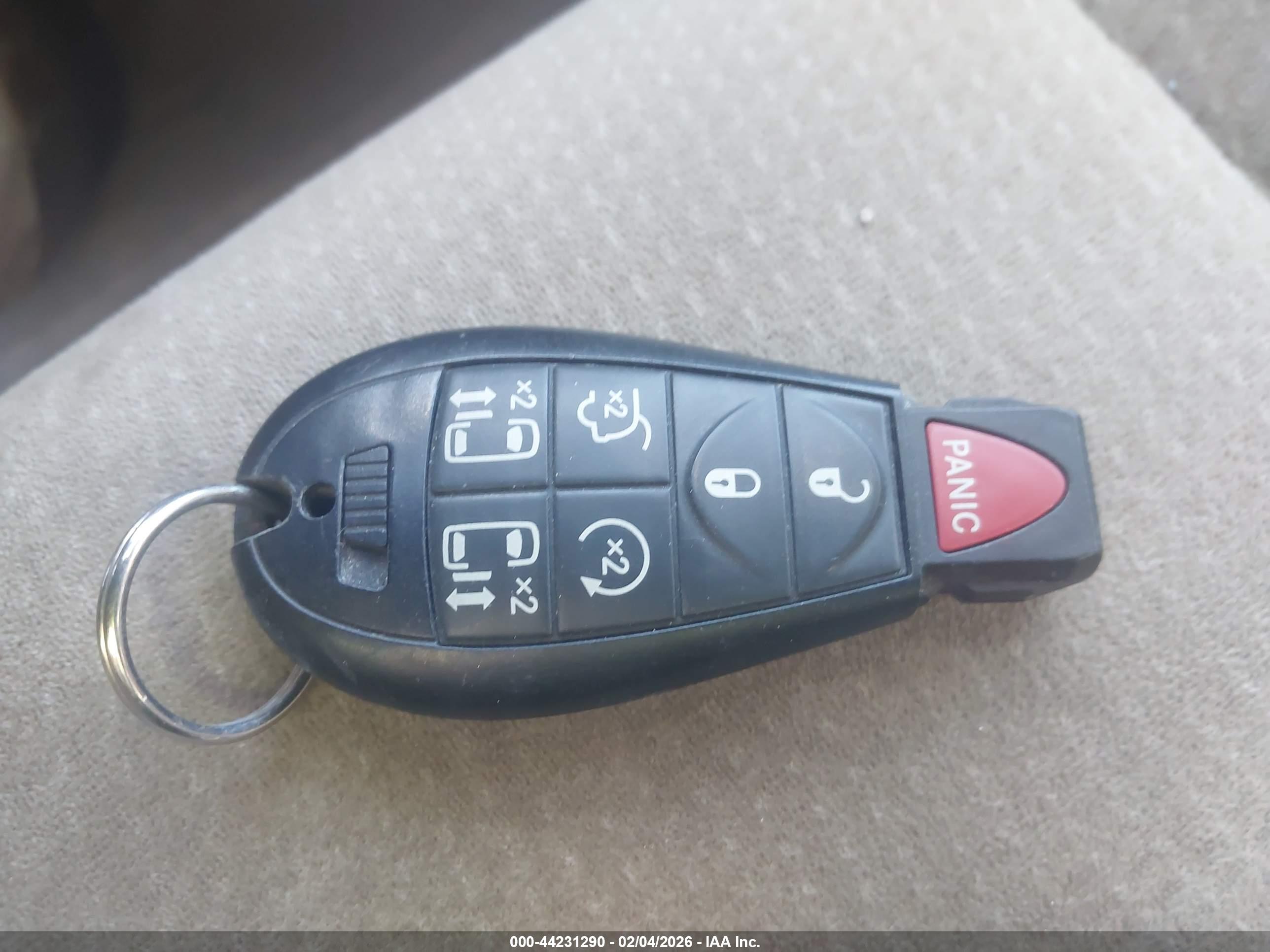 CHRYSLER TOWN image 11