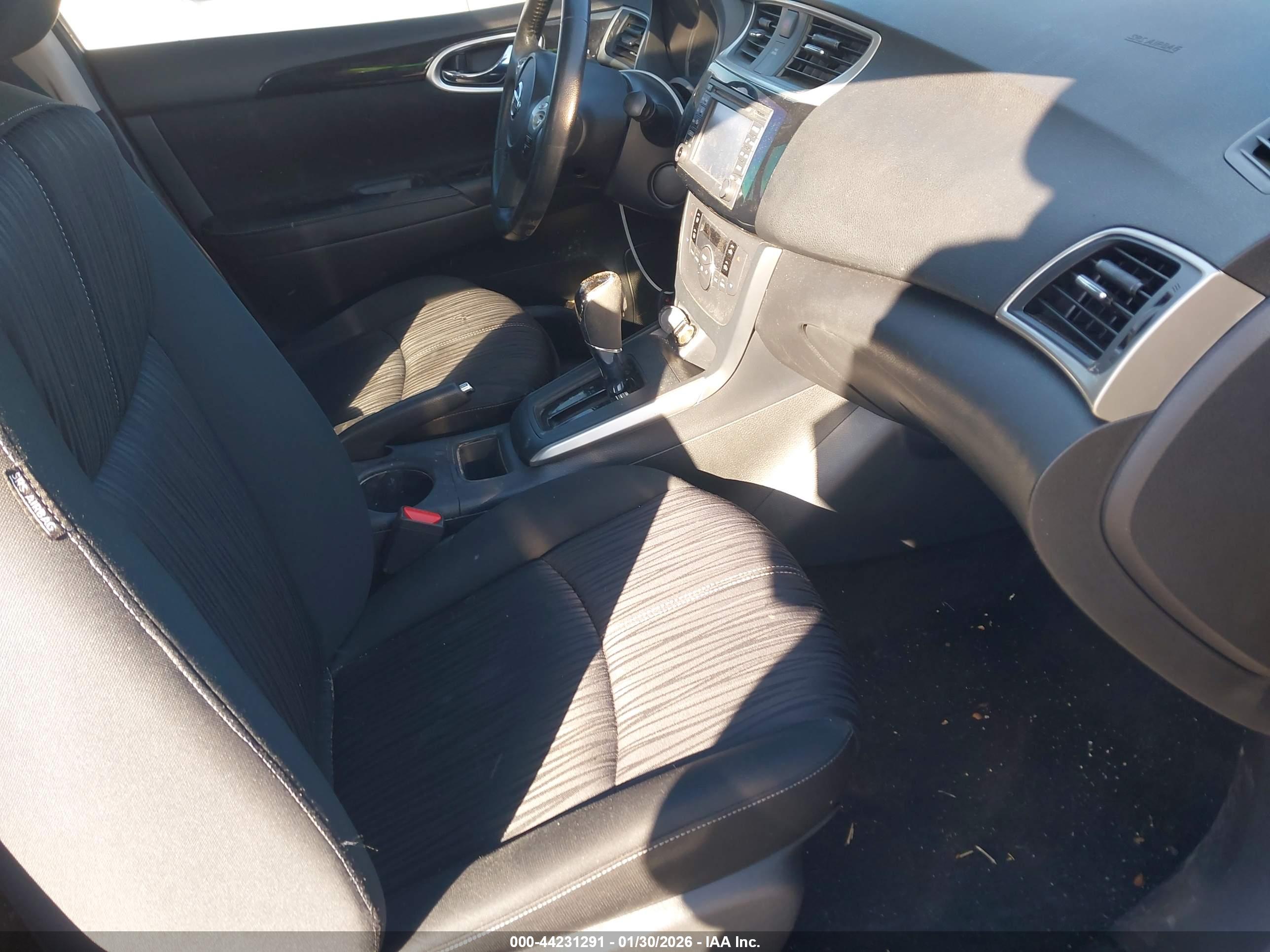 NISSAN SENTRA image 5