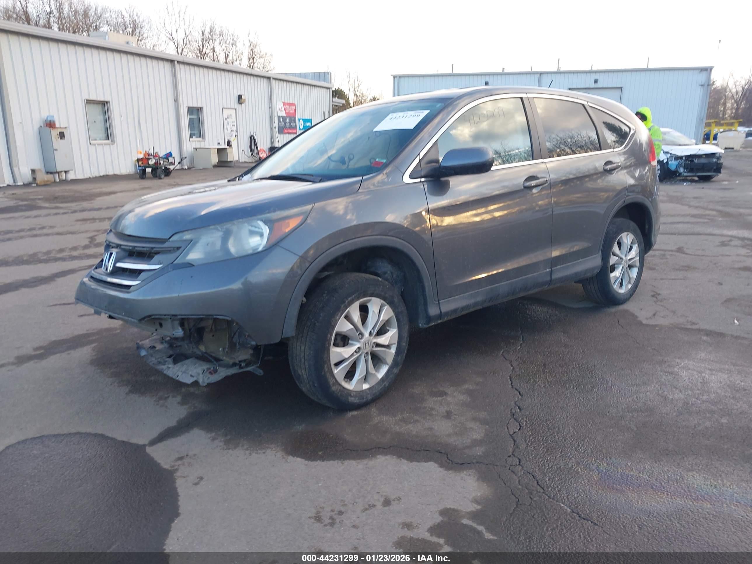 HONDA CR-V image 2