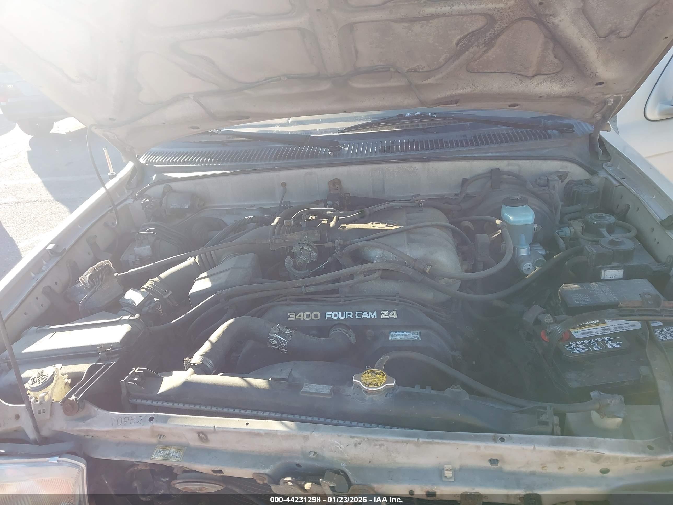 TOYOTA 4RUNNER image 10