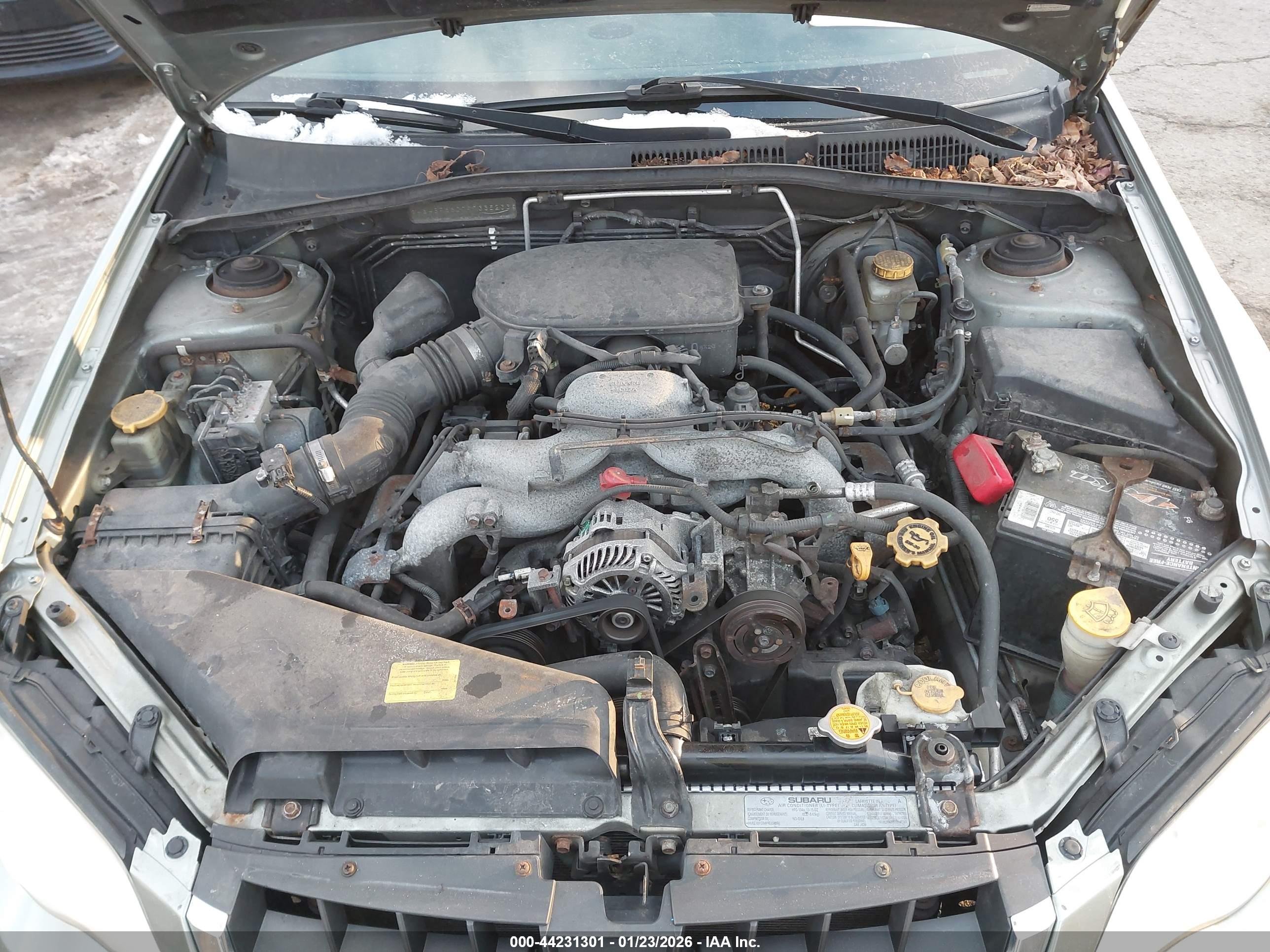 SUBARU OUTBACK image 10