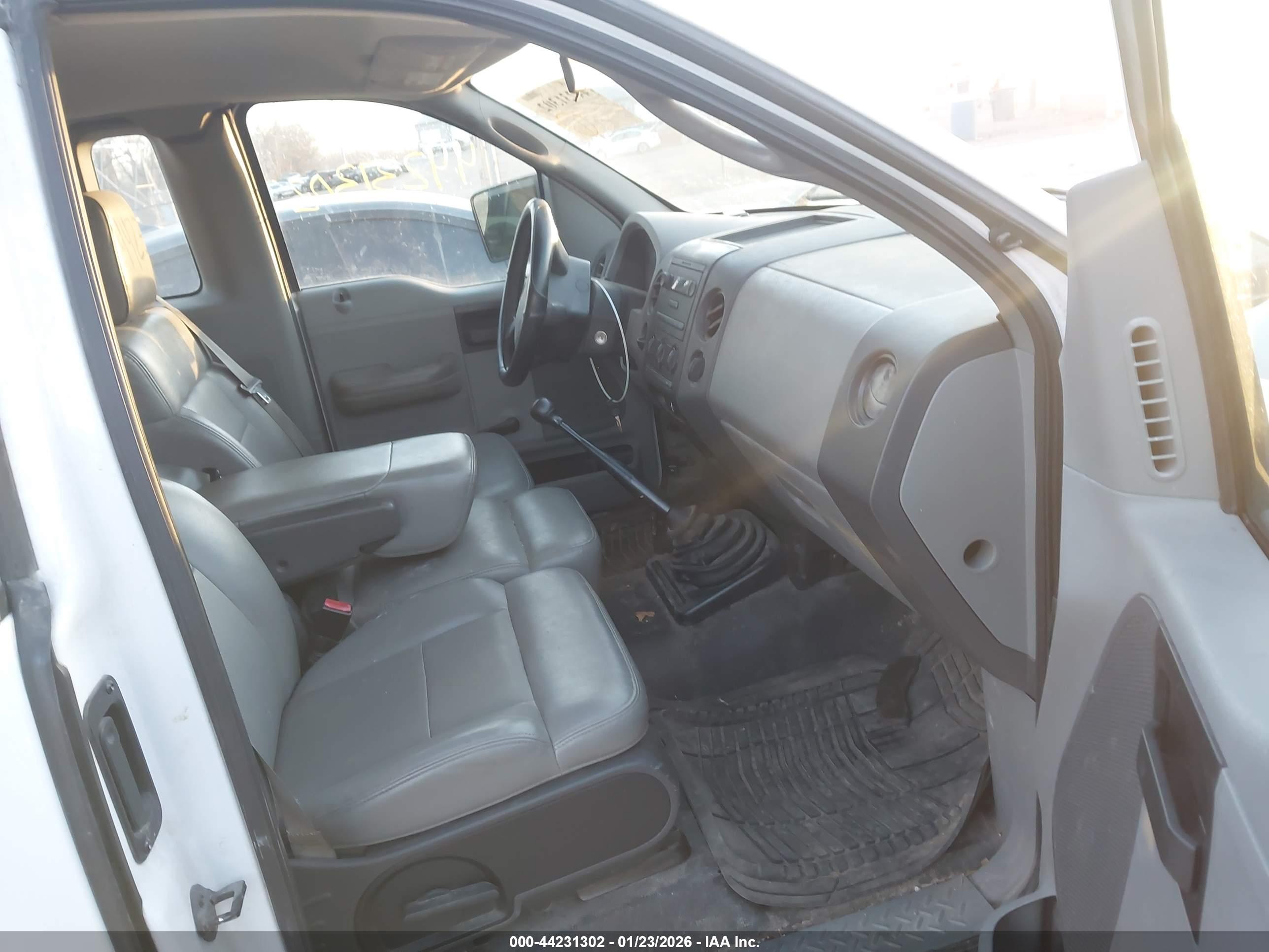 FORD F-150 image 5