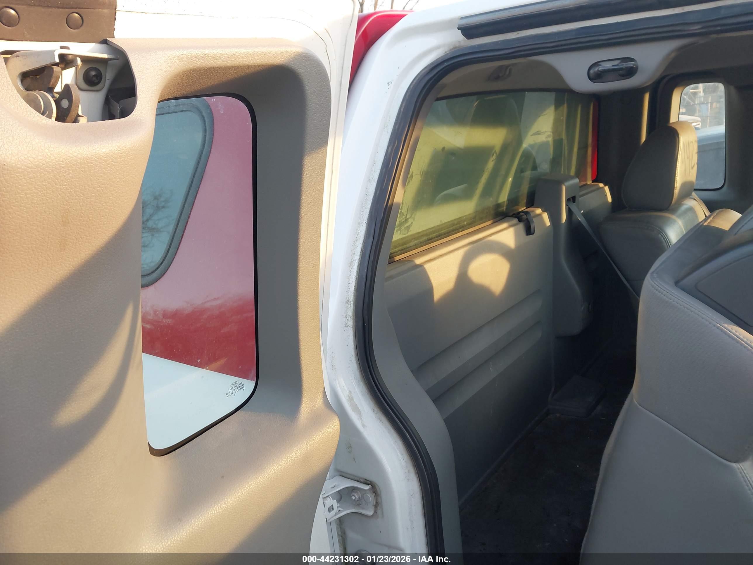FORD F-150 image 8