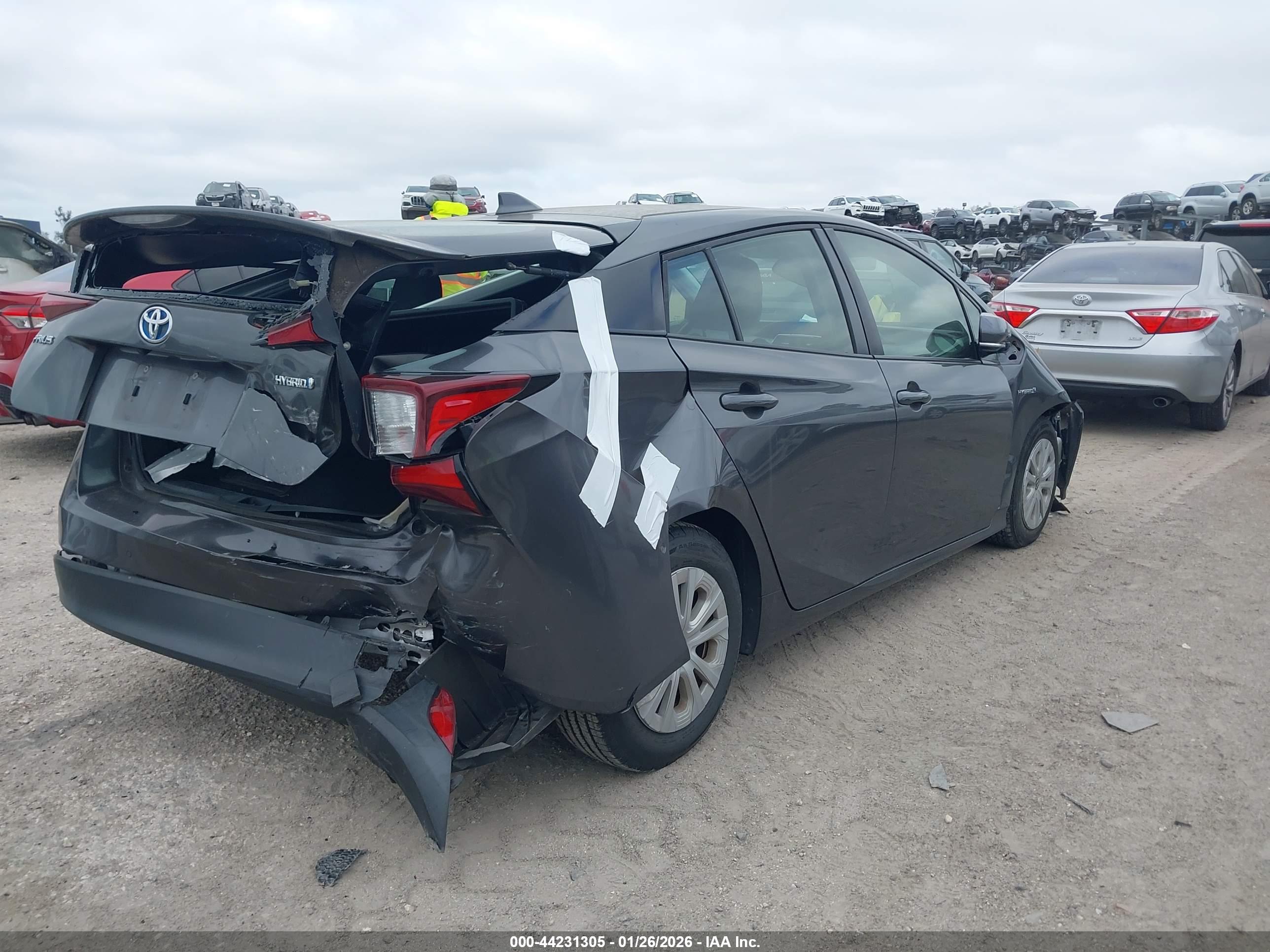 TOYOTA PRIUS image 4