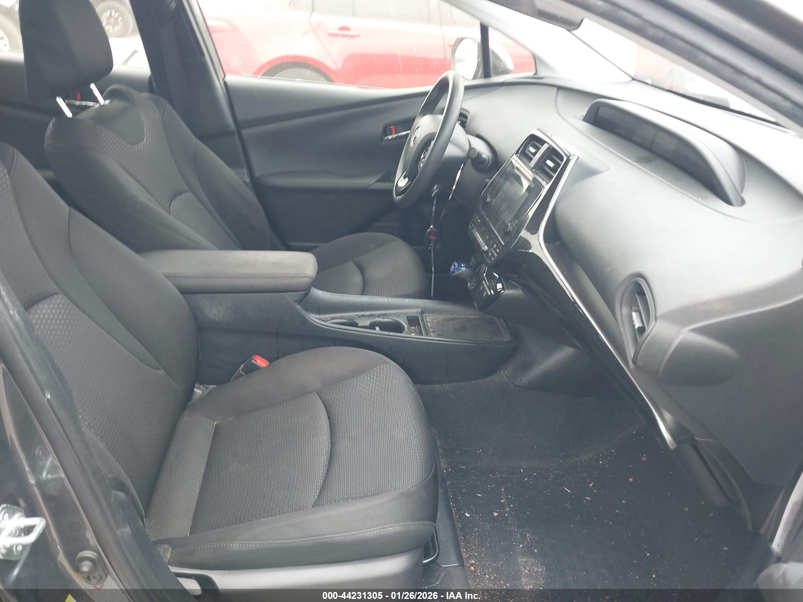 TOYOTA PRIUS image 5