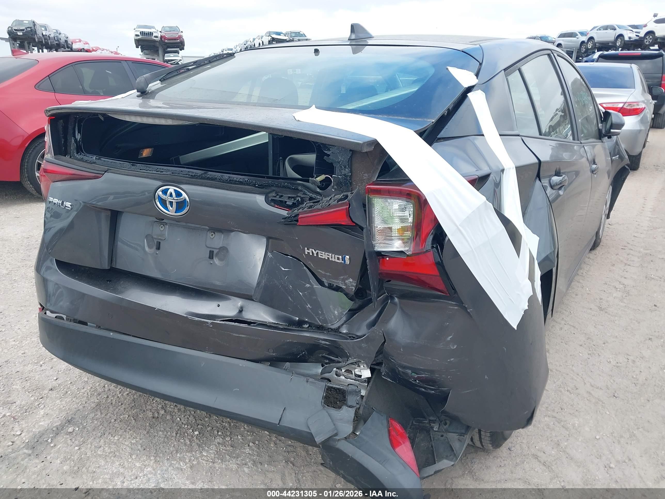 TOYOTA PRIUS image 6