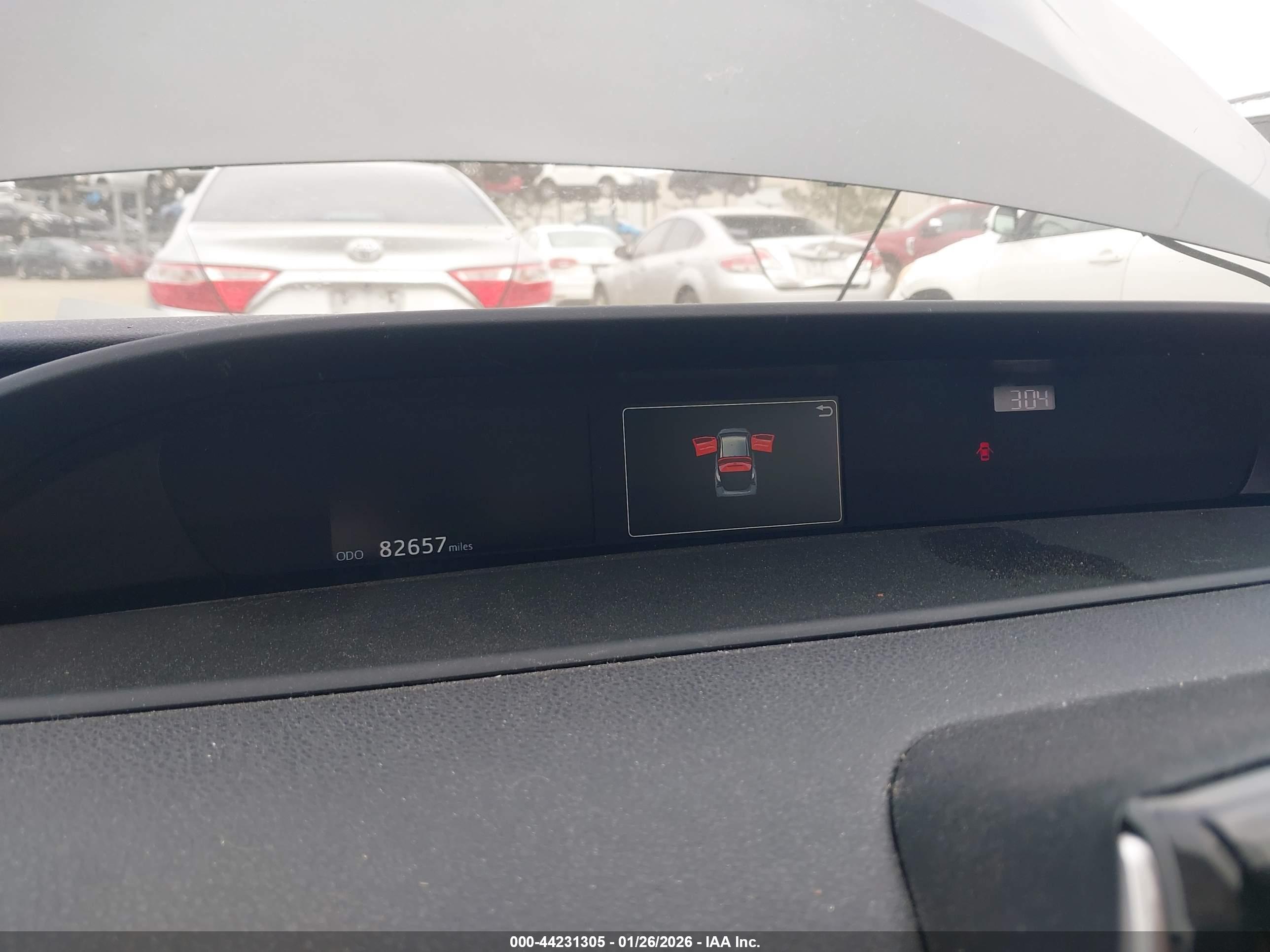 TOYOTA PRIUS image 7