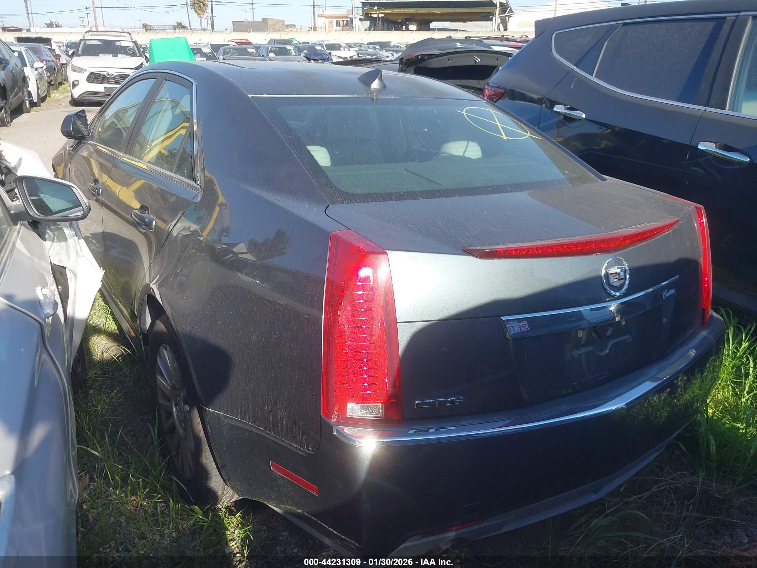 CADILLAC CTS image 3