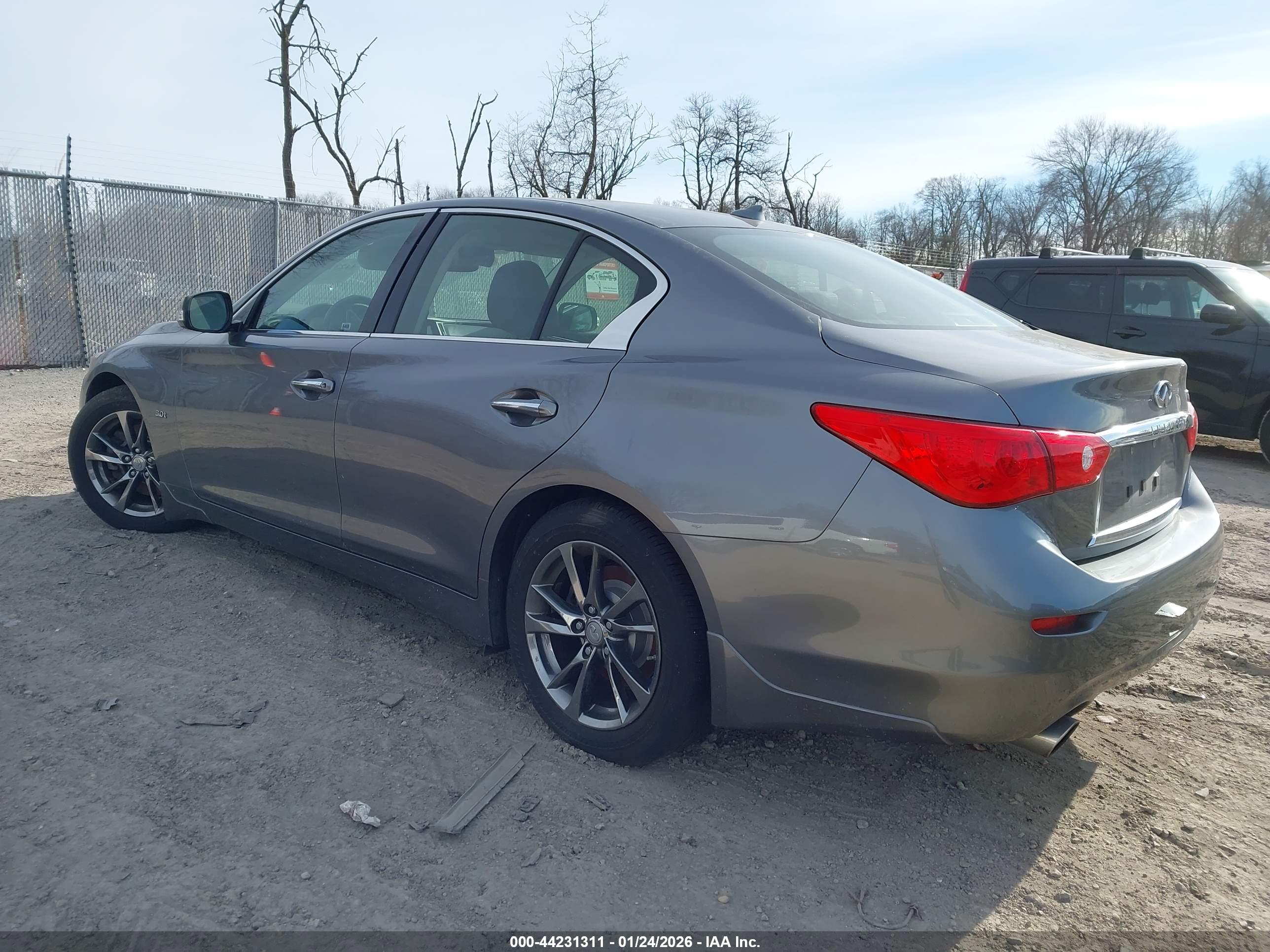 INFINITI Q50 image 3