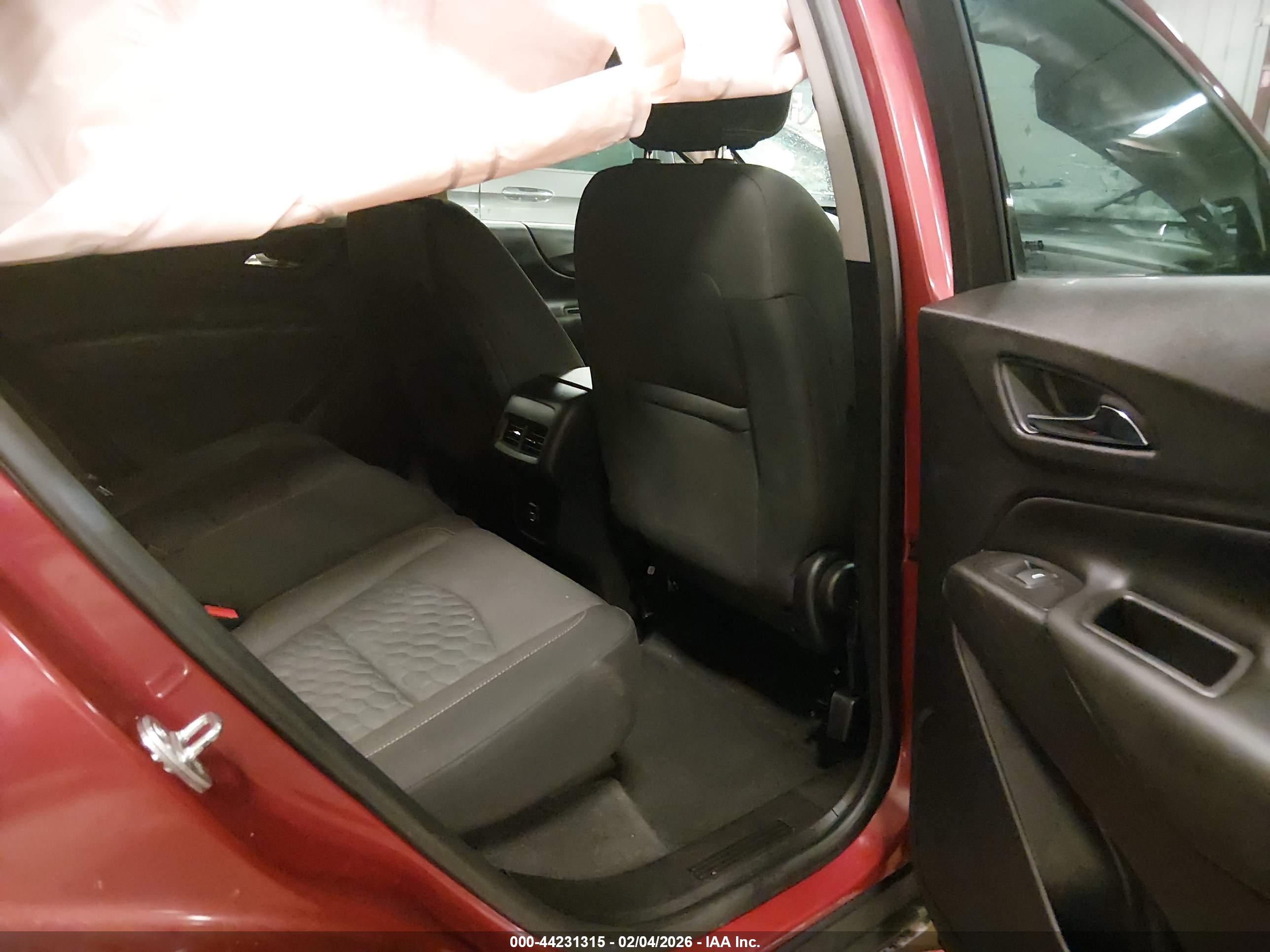 CHEVROLET EQUINOX image 8