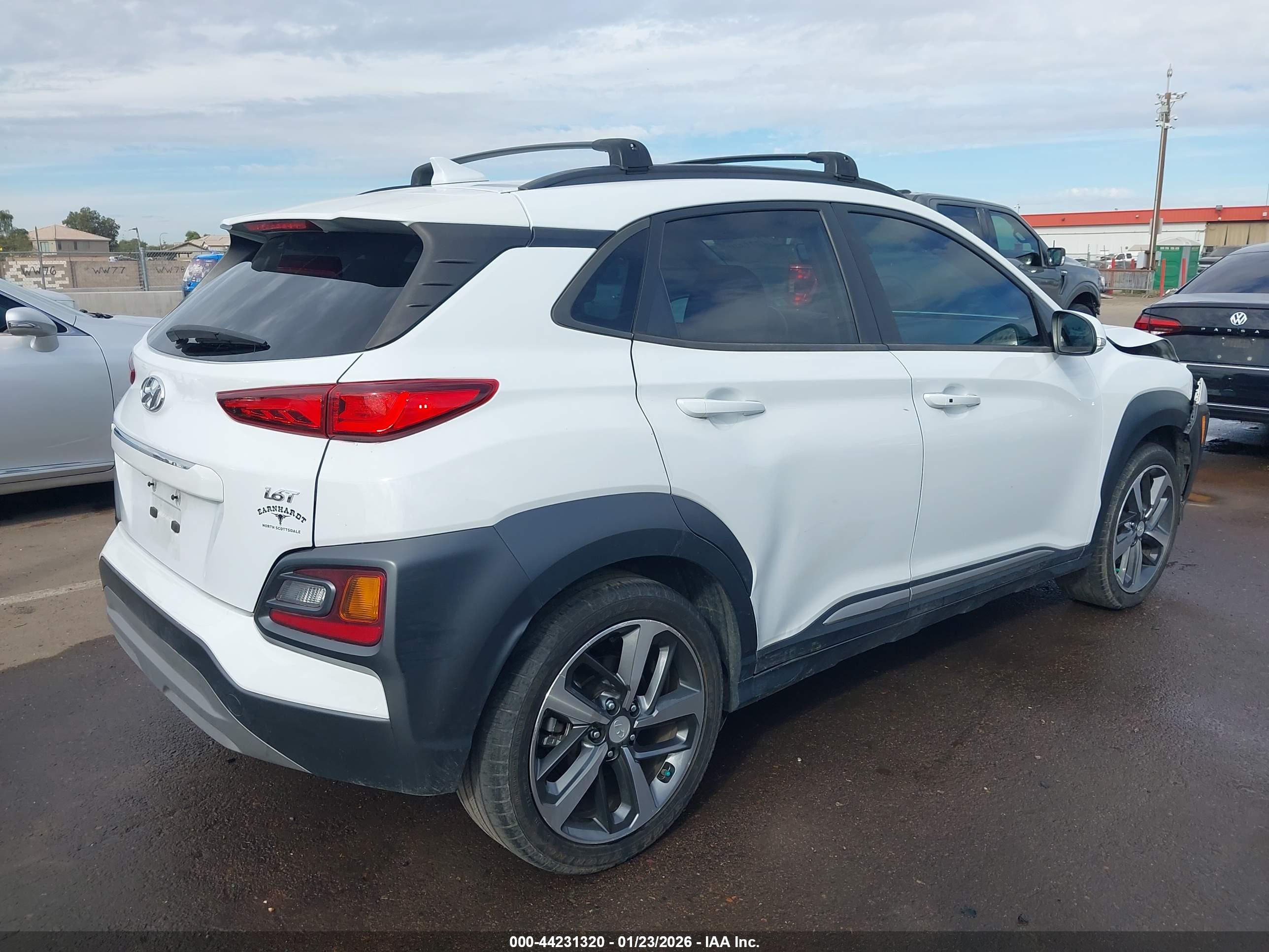 HYUNDAI KONA image 4