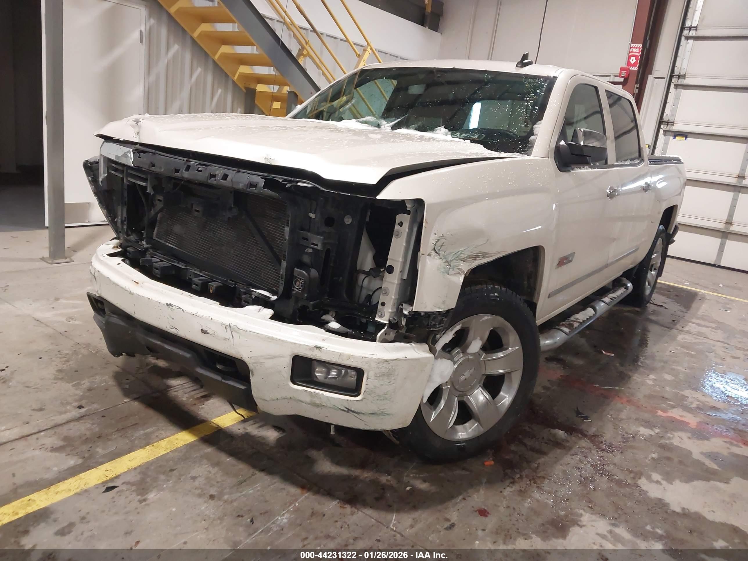 CHEVROLET SILVERADO image 6