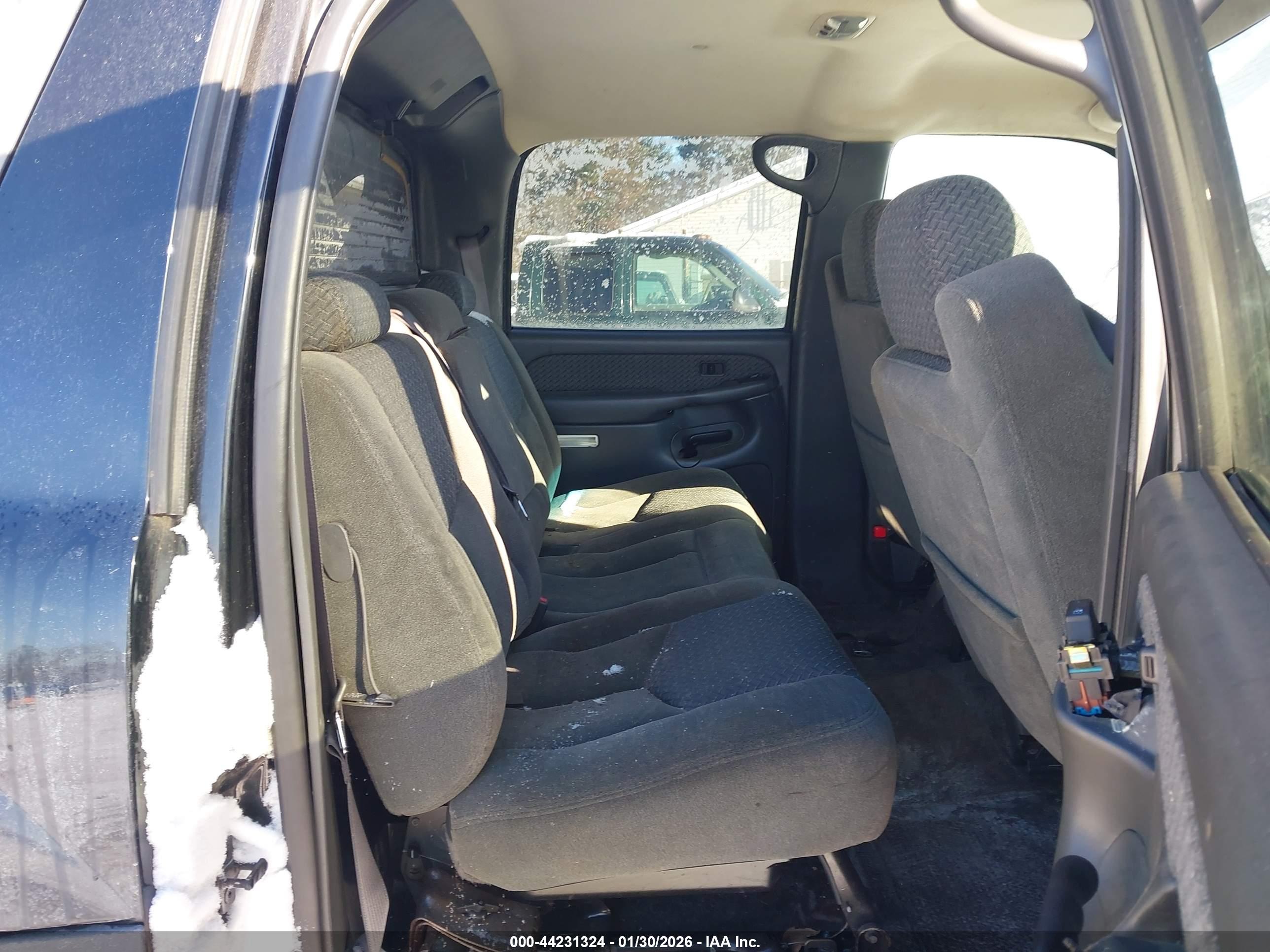 CHEVROLET AVALANCHE image 8