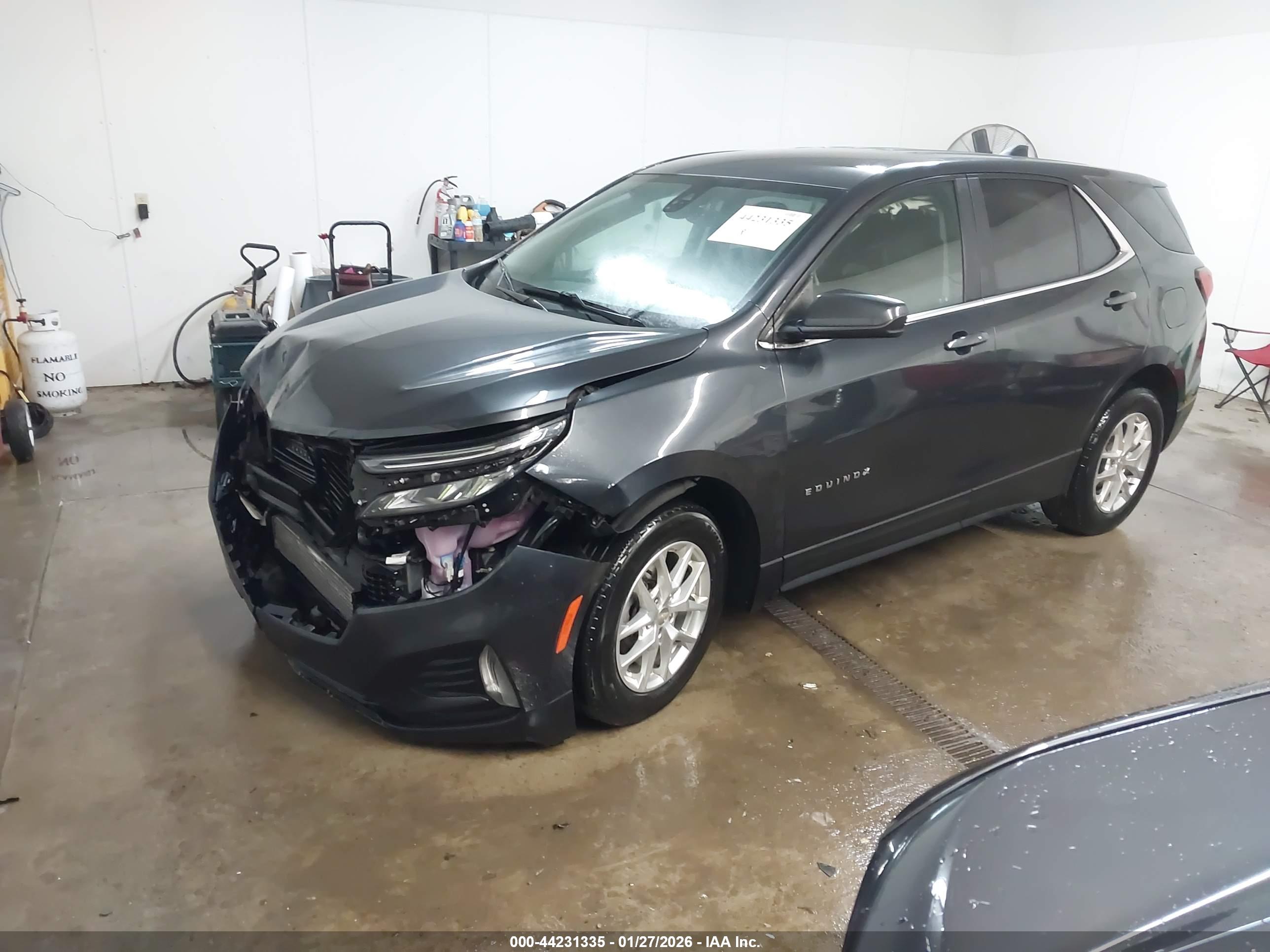 CHEVROLET EQUINOX image 2