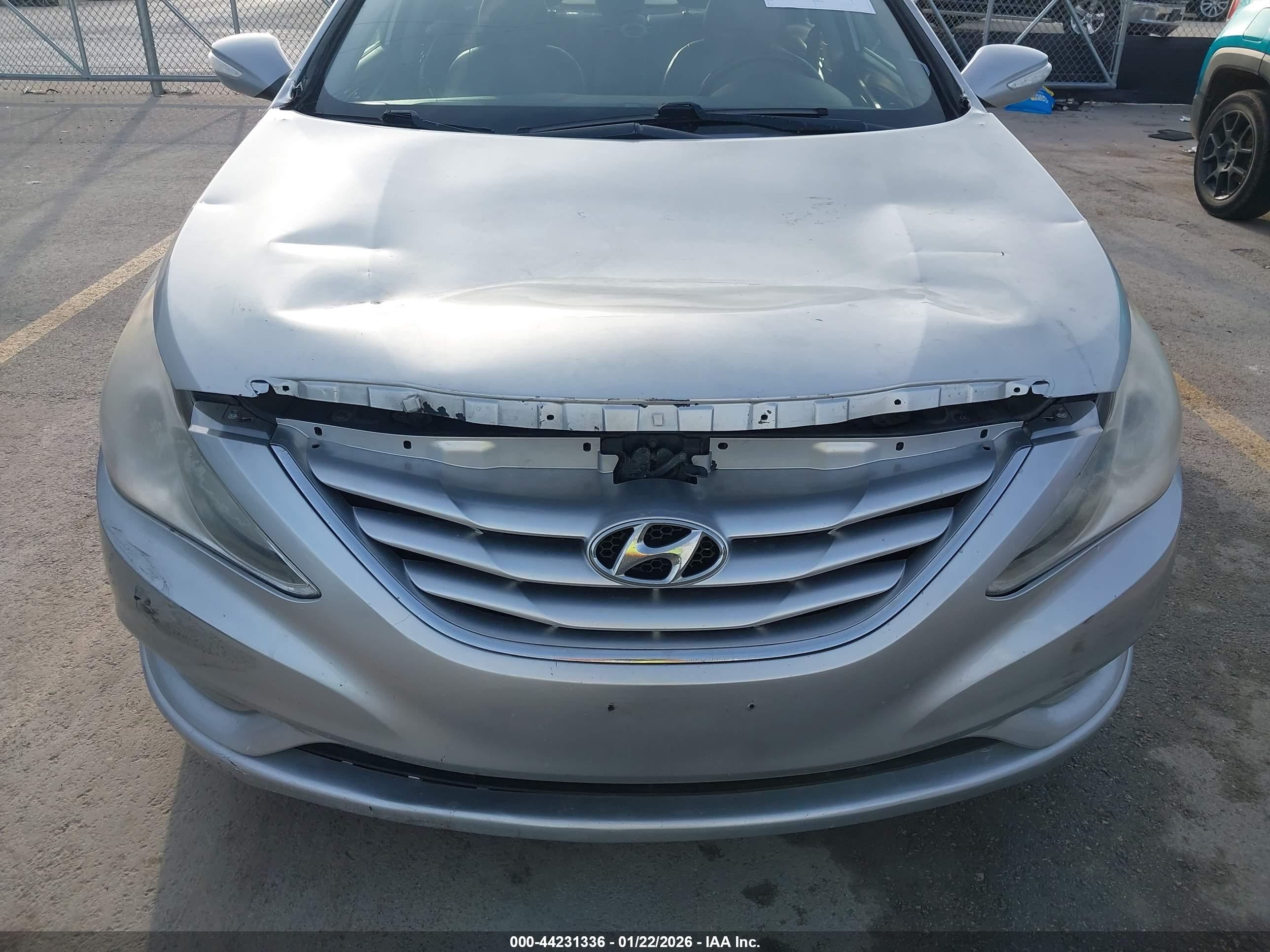 HYUNDAI SONATA image 6