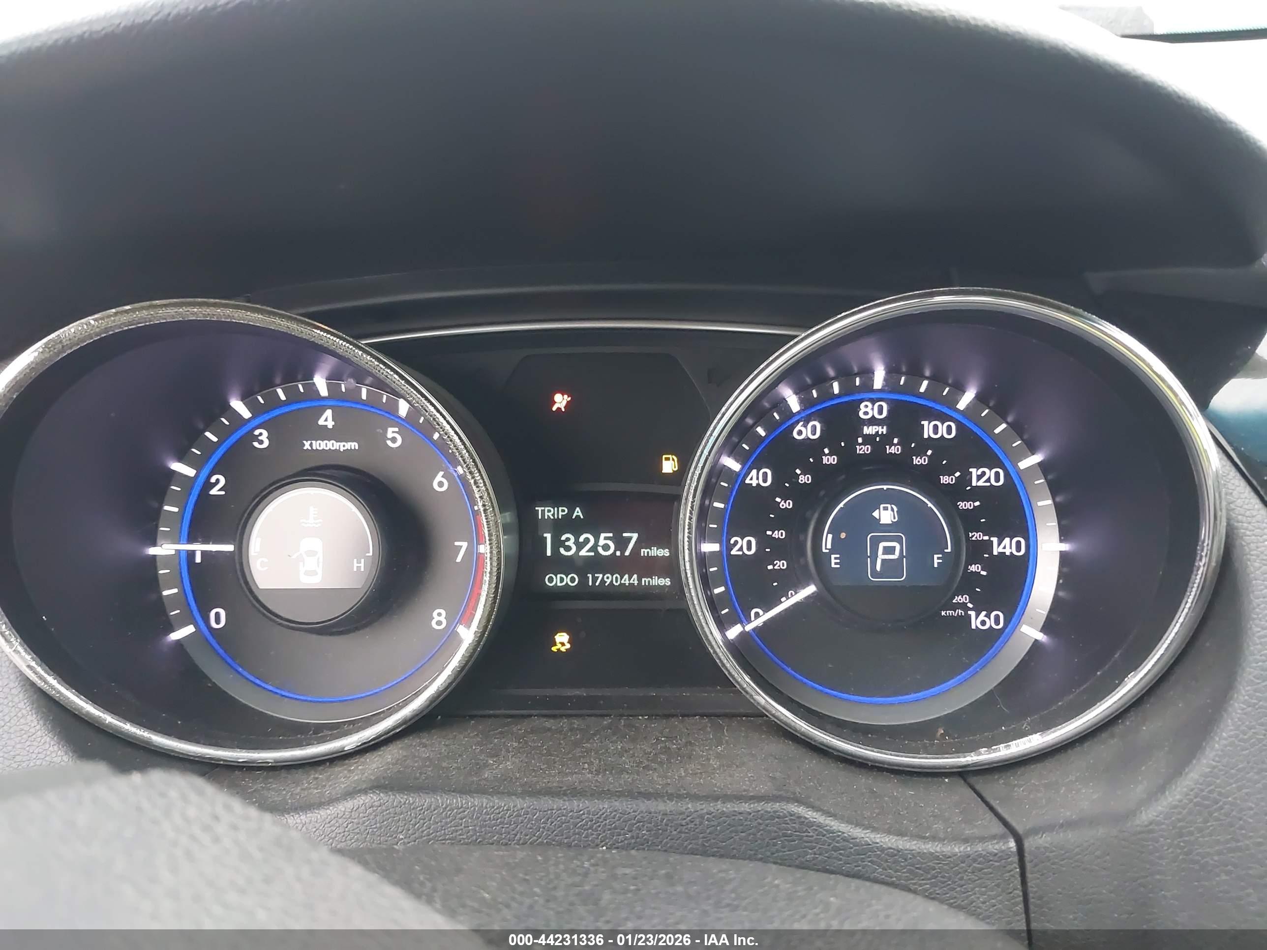 HYUNDAI SONATA image 7