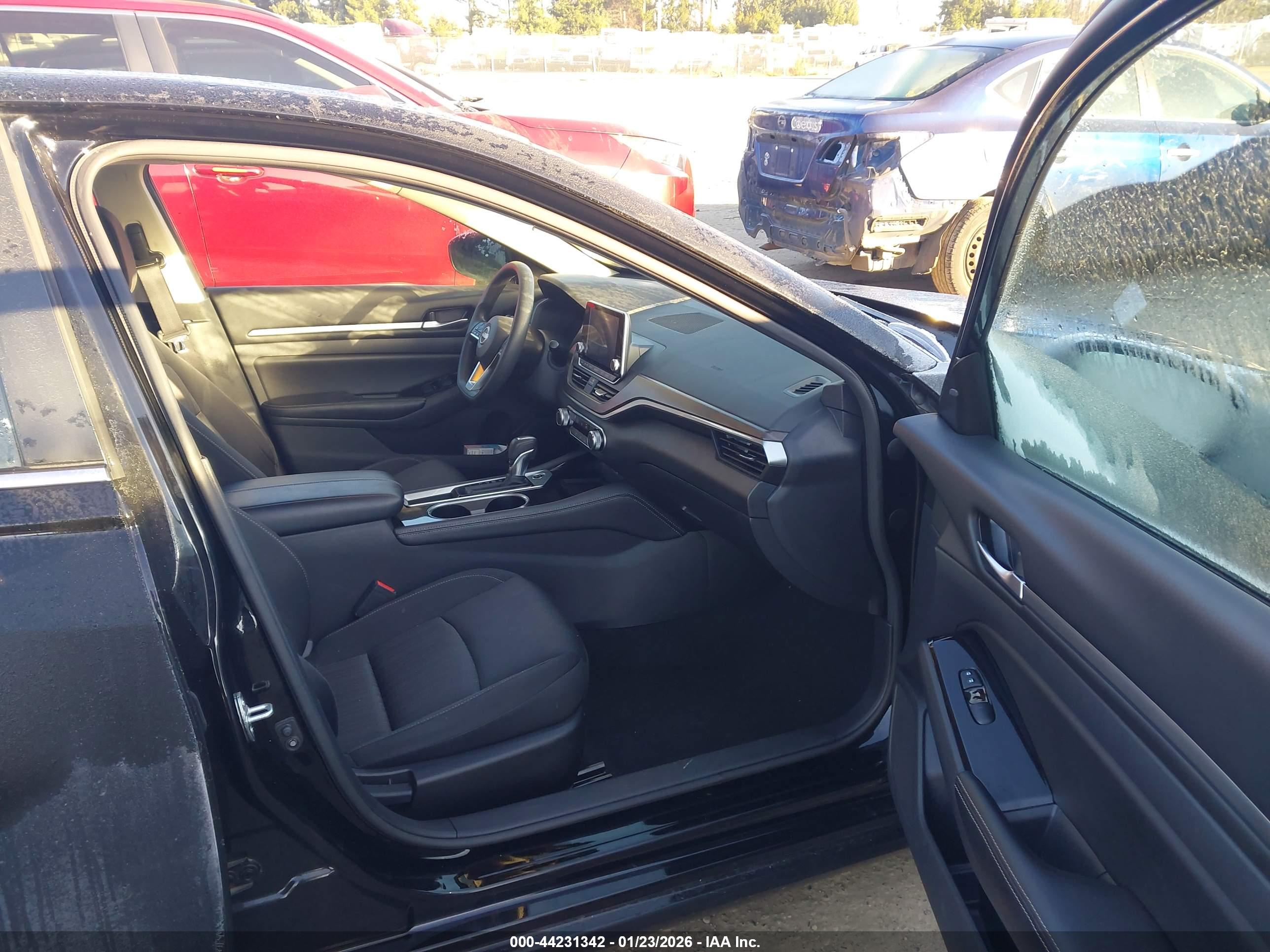 NISSAN ALTIMA image 5