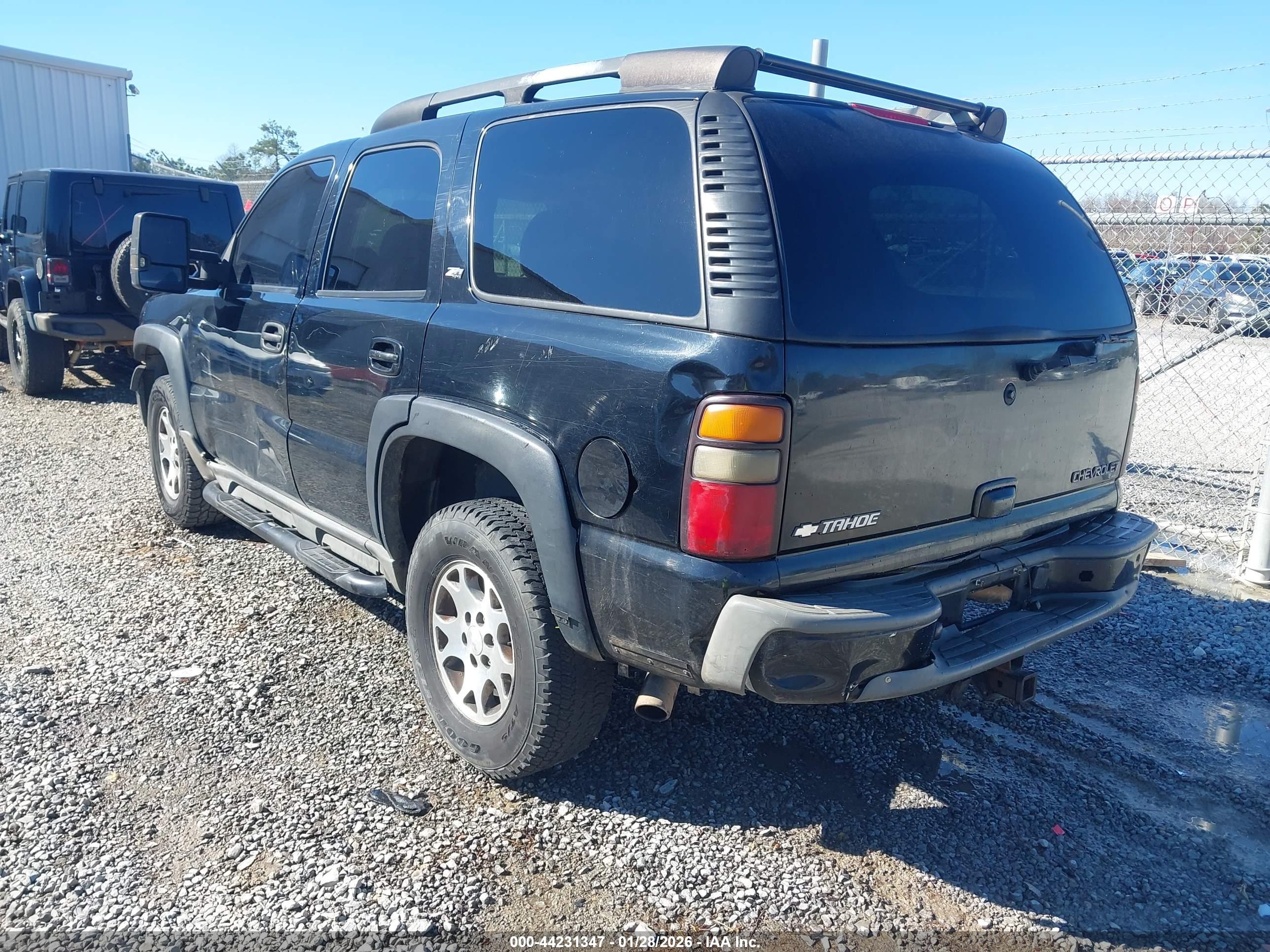CHEVROLET TAHOE image 3