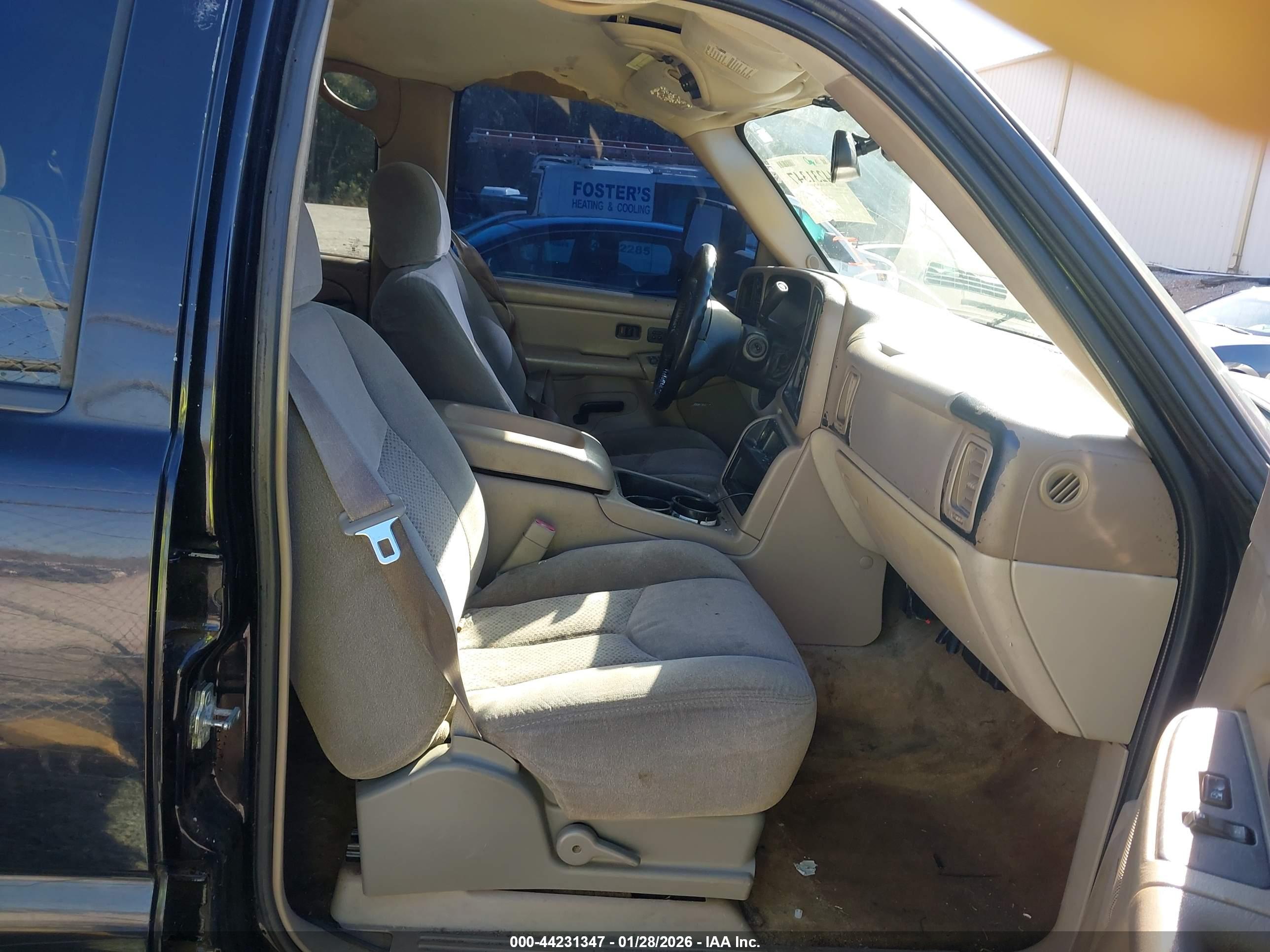 CHEVROLET TAHOE image 5