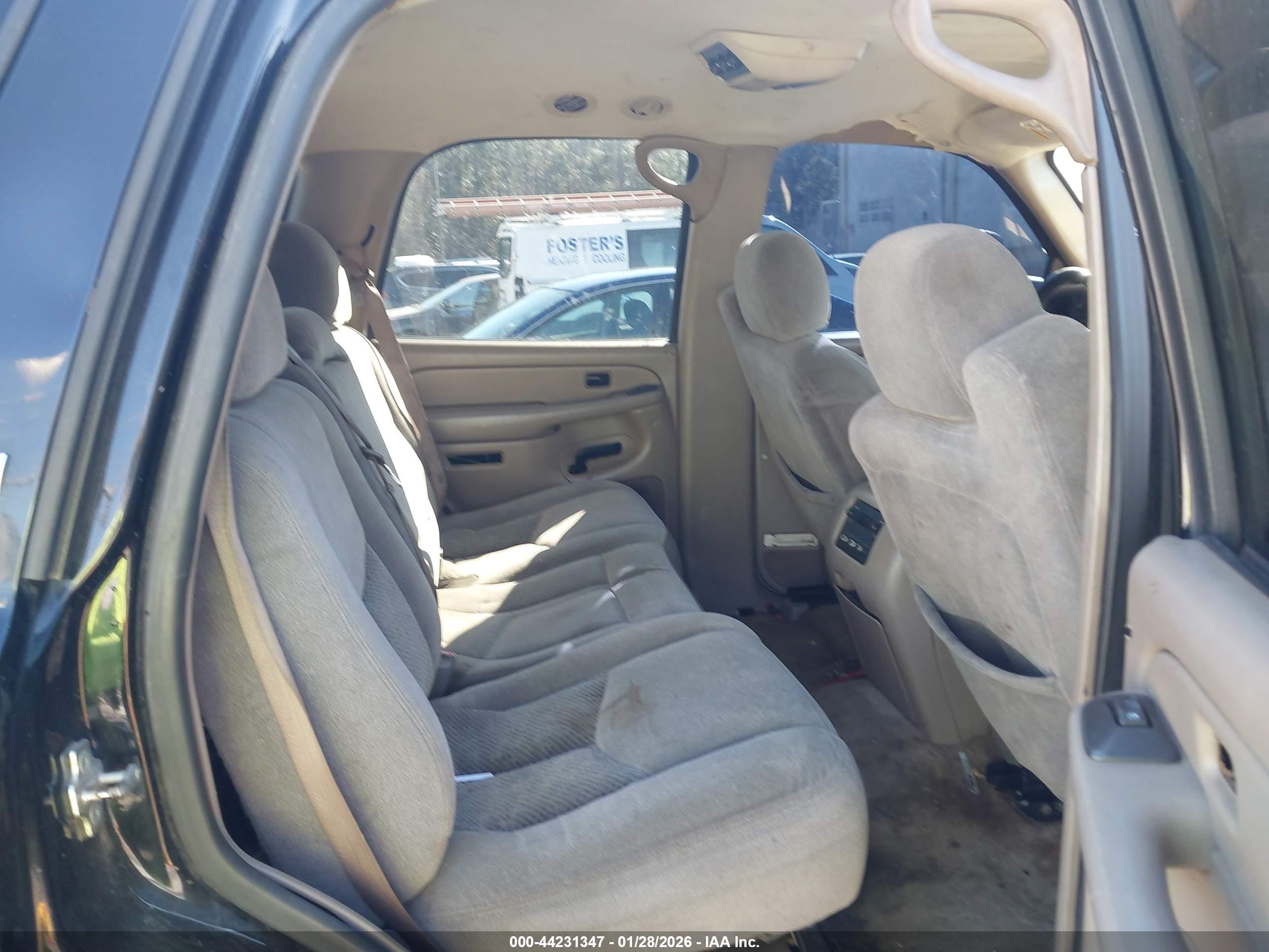 CHEVROLET TAHOE image 8