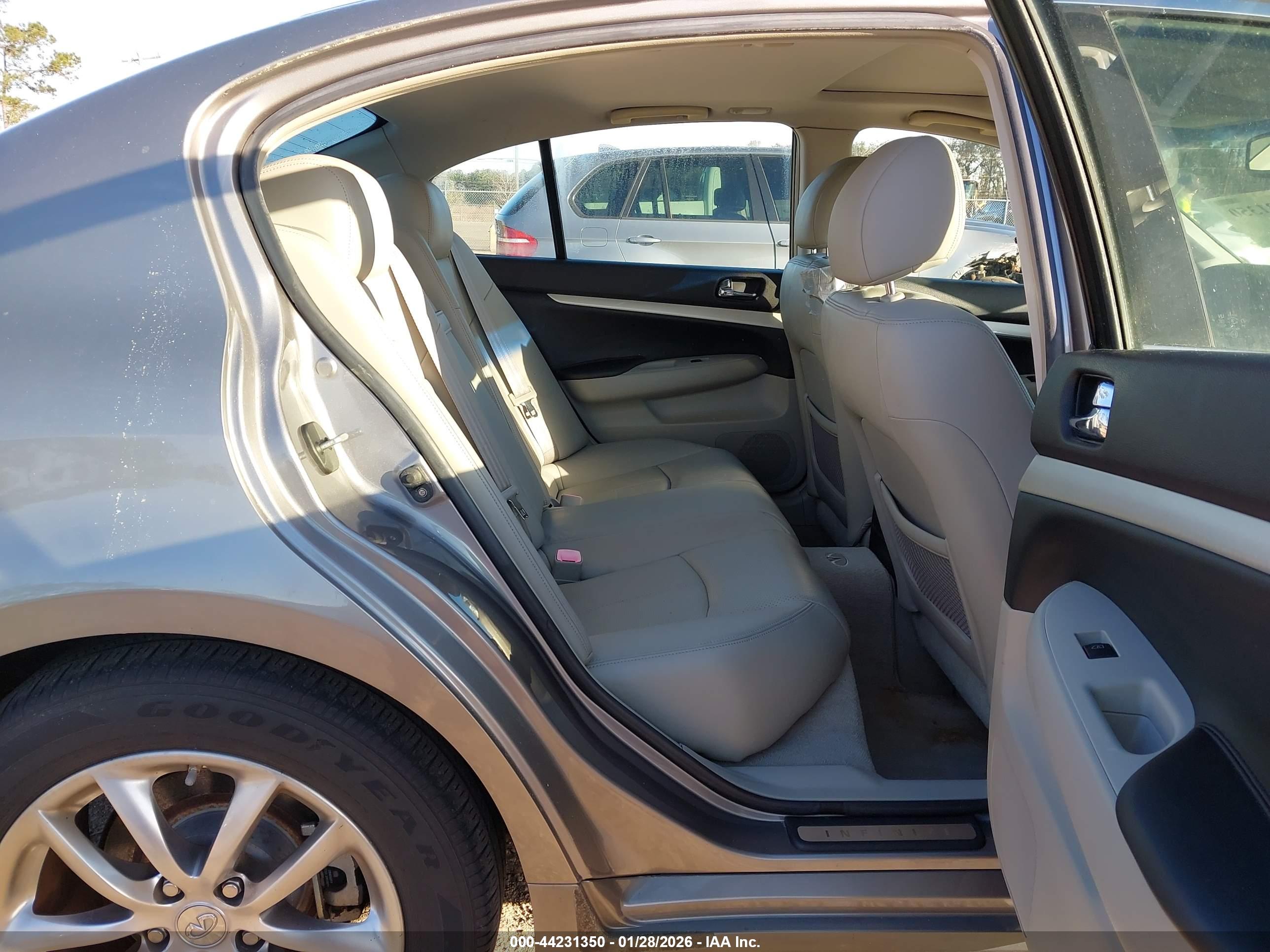 INFINITI G35X image 8