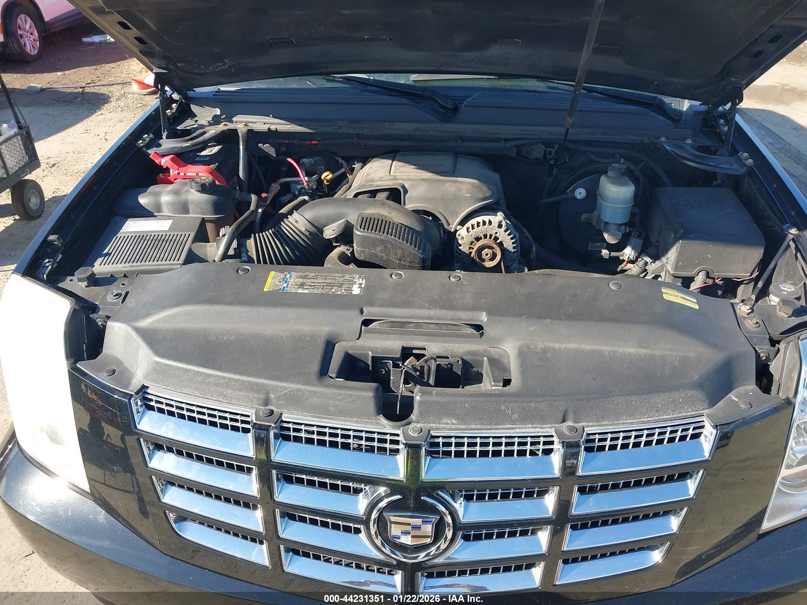 CADILLAC ESCALADE image 10