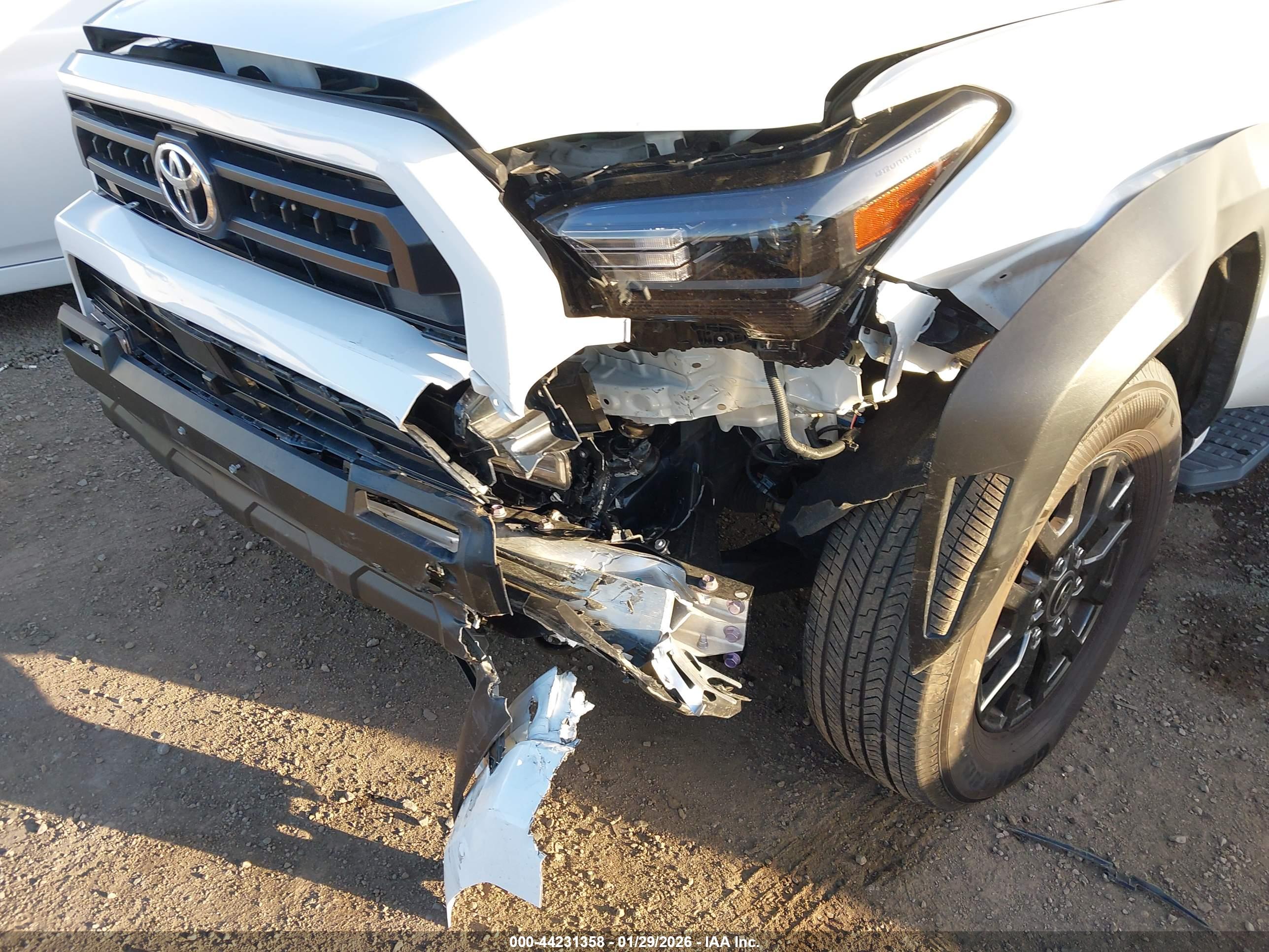 TOYOTA 4RUNNER image 6