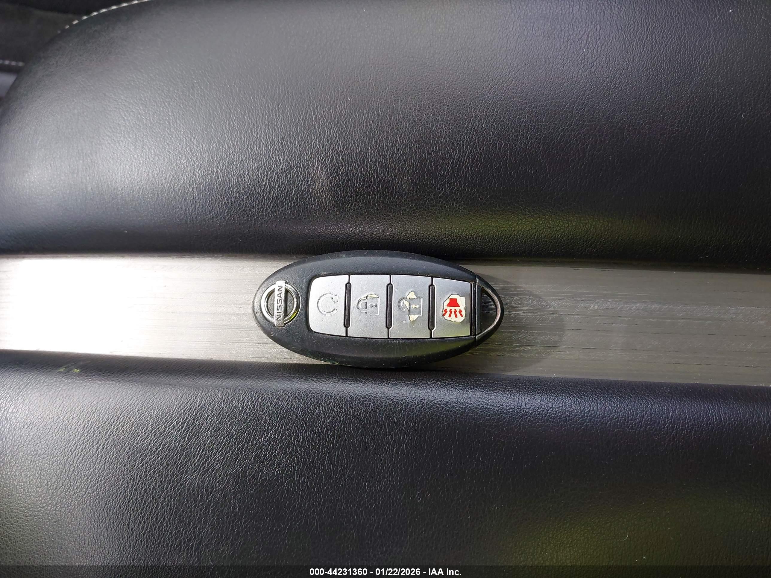 NISSAN MURANO image 11