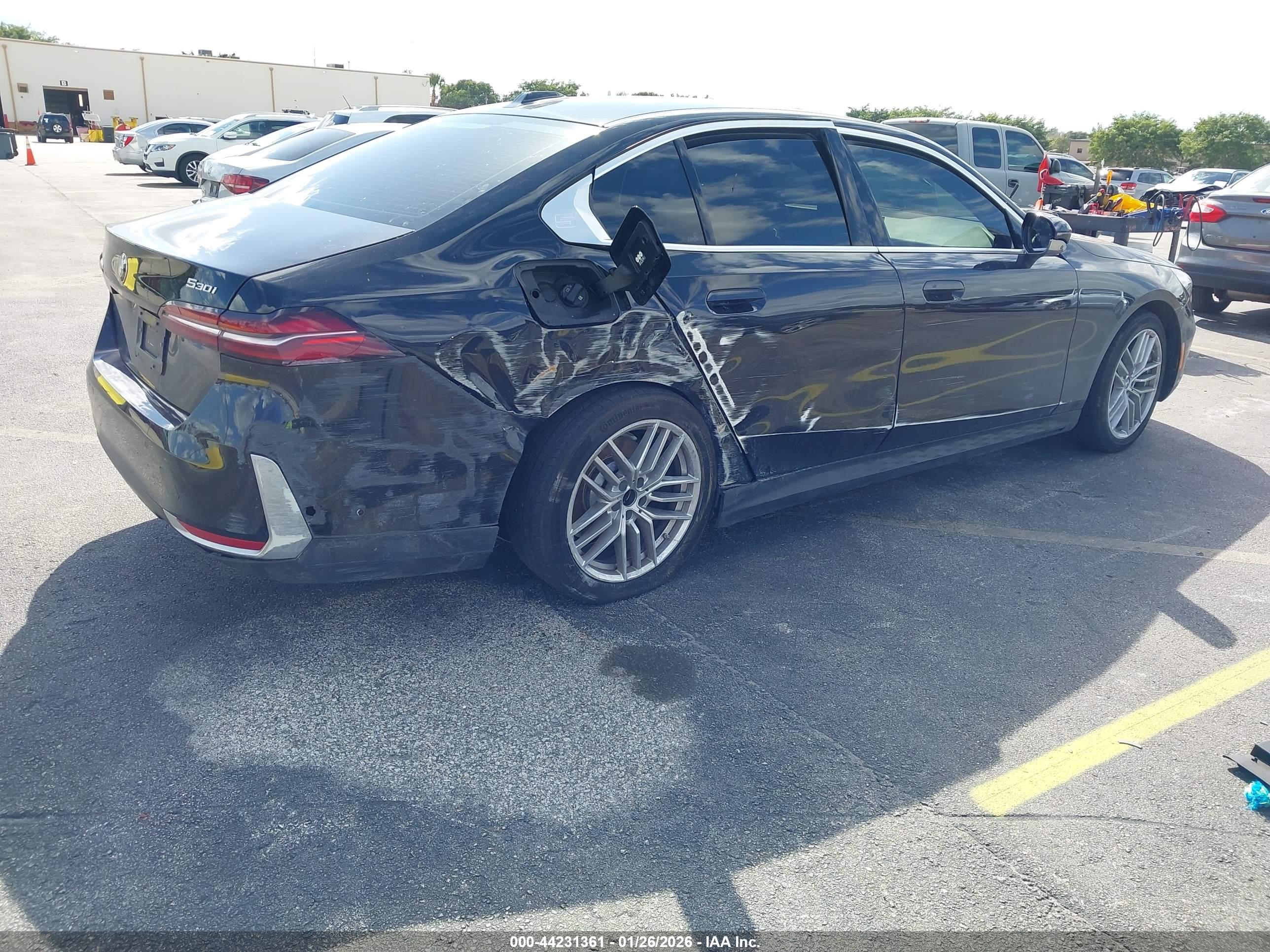 BMW 530I image 4