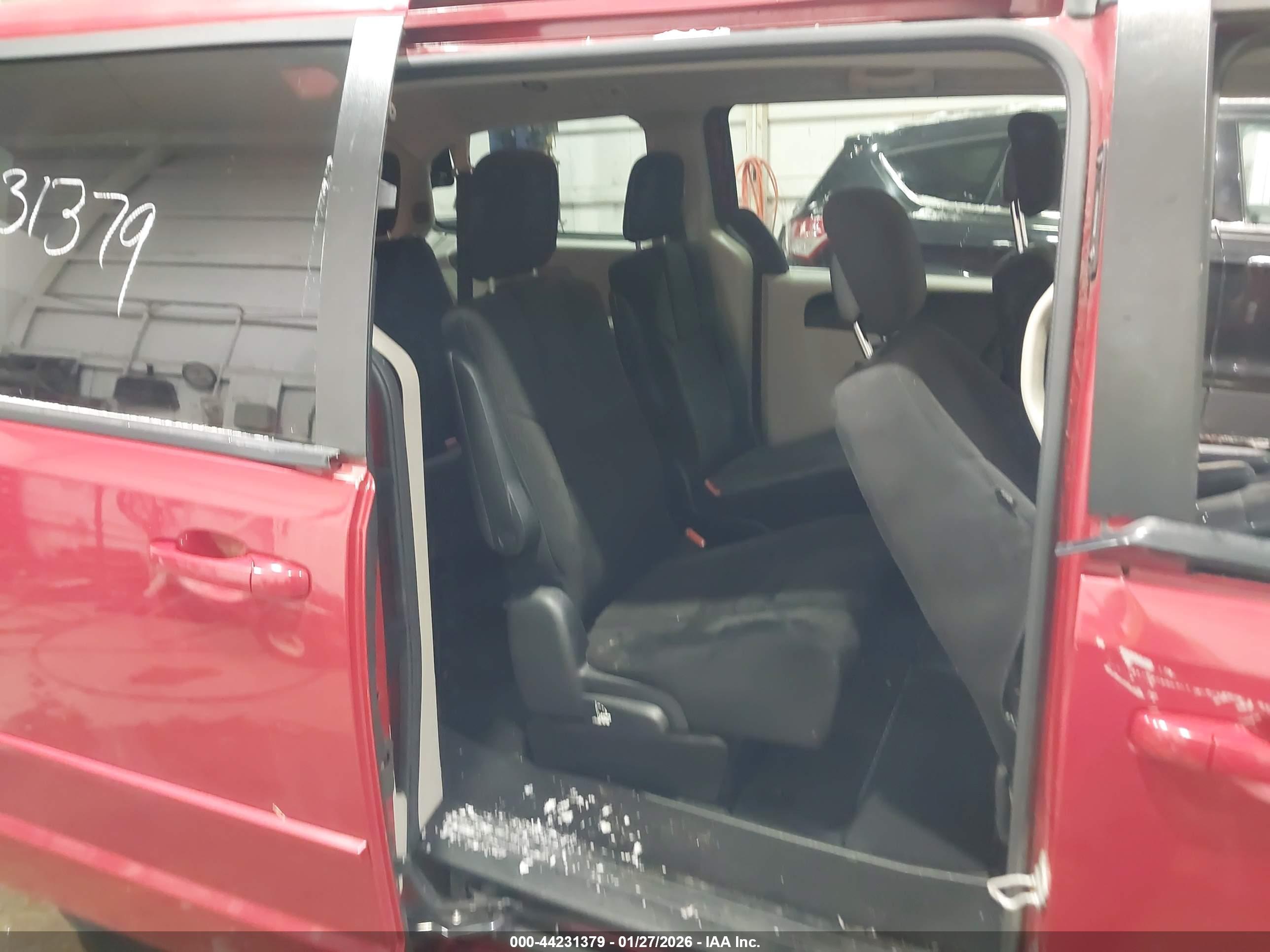DODGE GRAND image 8