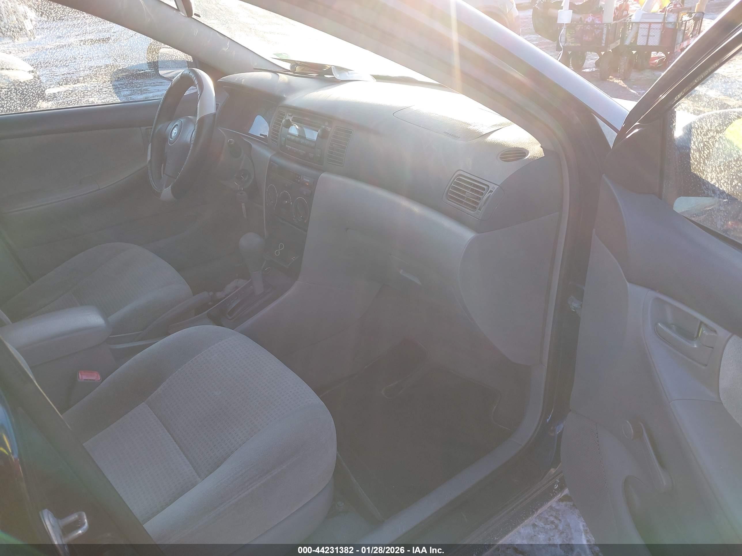 TOYOTA COROLLA image 5