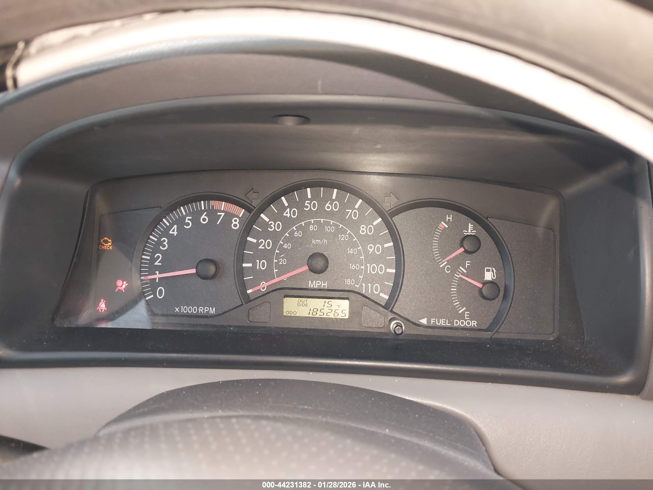 TOYOTA COROLLA image 7