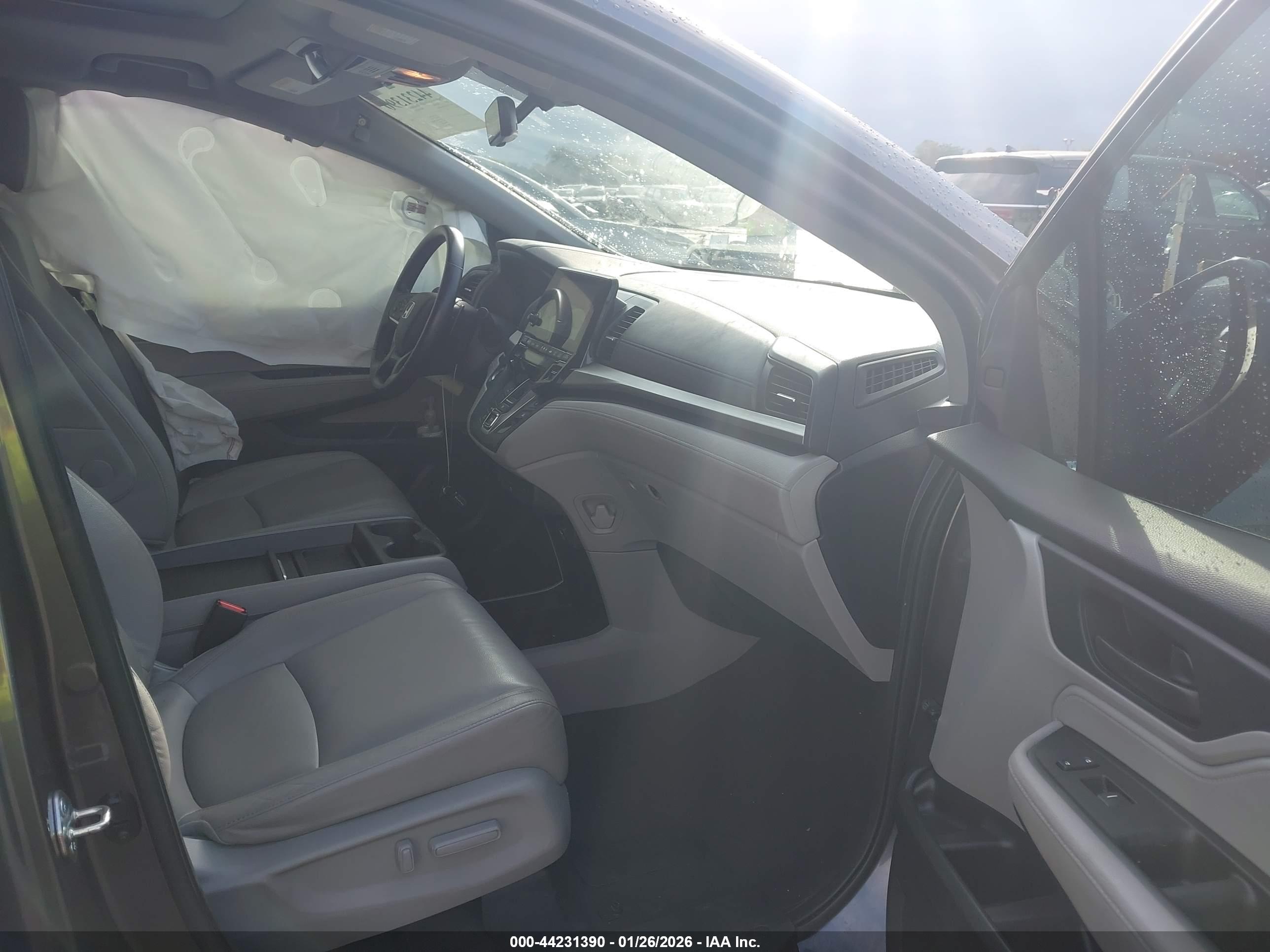 HONDA ODYSSEY image 5