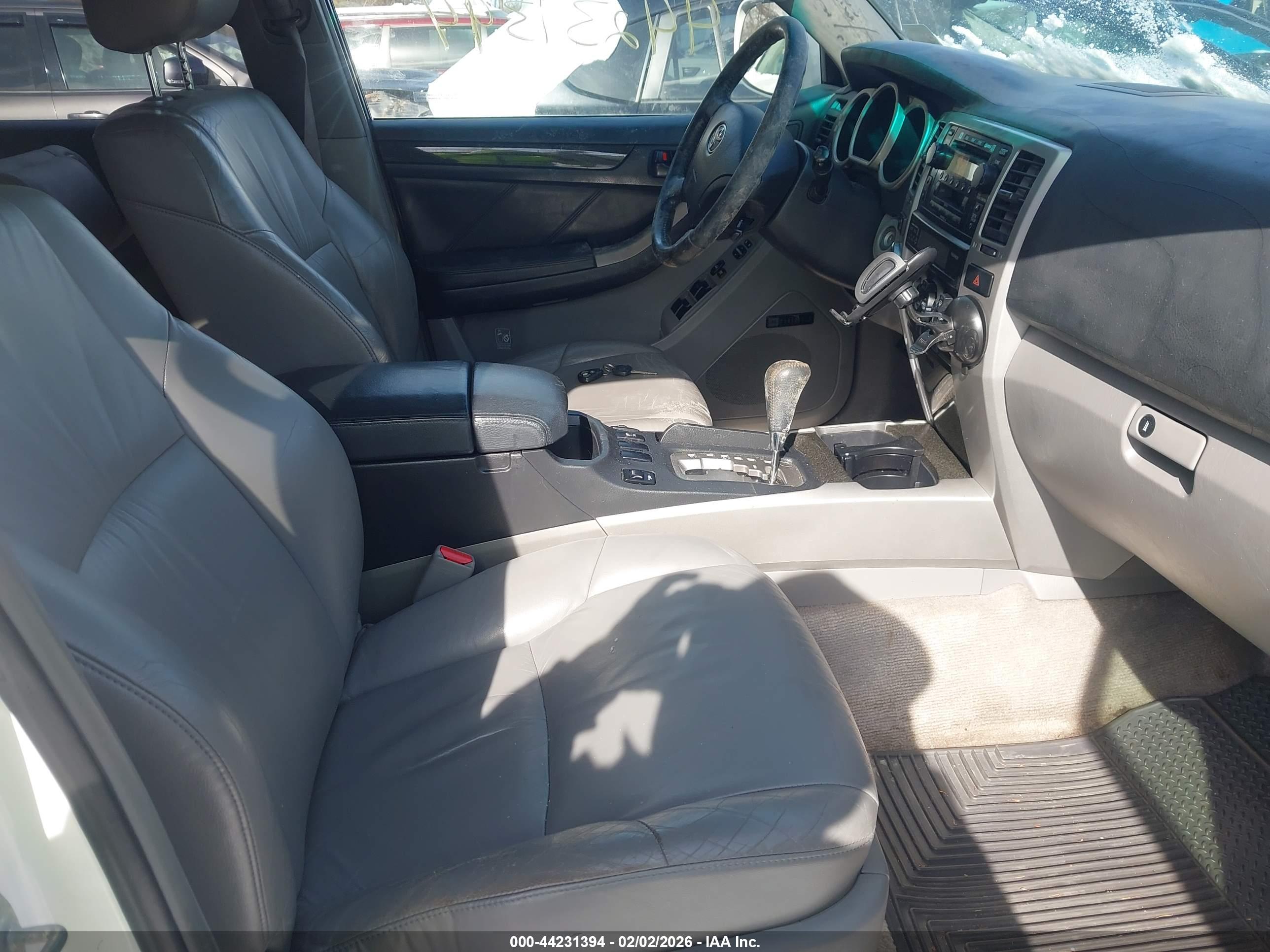 TOYOTA 4RUNNER image 5