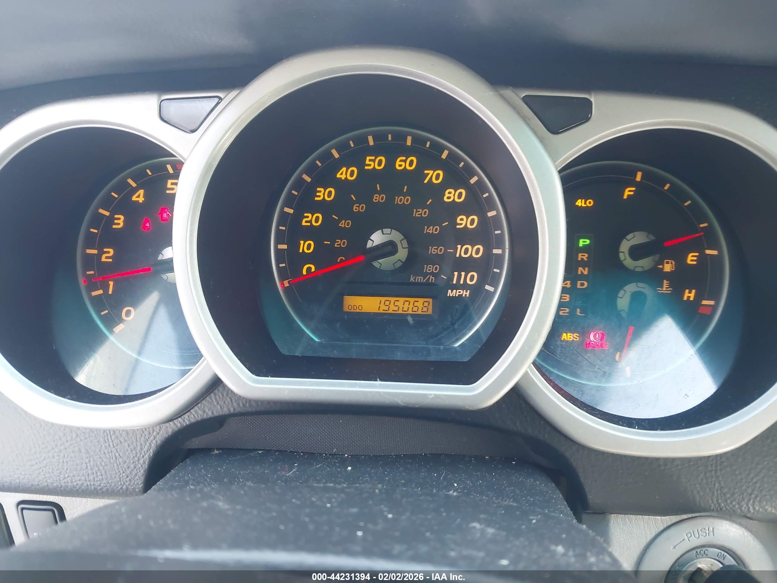 TOYOTA 4RUNNER image 7